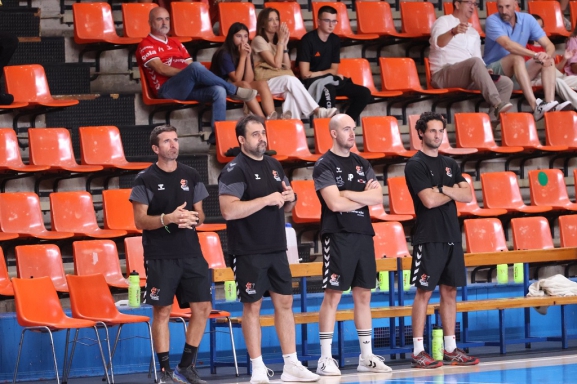 El Balonmano Burgos cierra la pretemporada con victoria