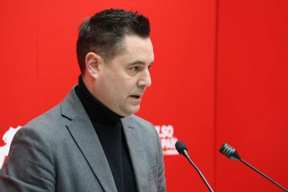 De la Rosa pide el voto al PSOE para evitar que los derechos laborales se vuelvan a ver amenazados