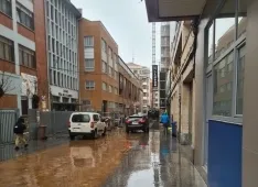Situación lamentable del tramo "peatonal" de la calle San Julian