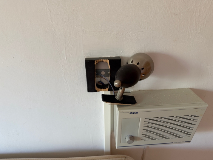 GALER&Iacute;A | Suciedad, basura y deterioro: as&iacute; ha quedado el Monasterio de Belorado tras el desahuc