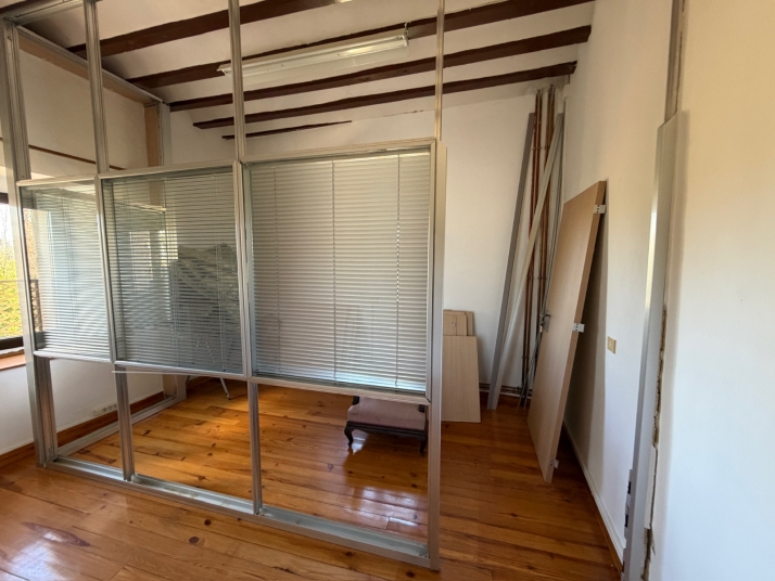 GALER&Iacute;A | Suciedad, basura y deterioro: as&iacute; ha quedado el Monasterio de Belorado tras el desahuc