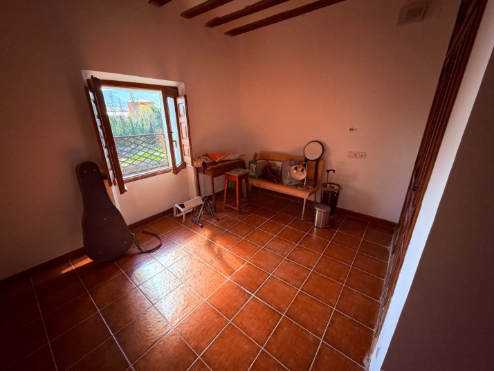 GALER&Iacute;A | Suciedad, basura y deterioro: as&iacute; ha quedado el Monasterio de Belorado tras el desahuc