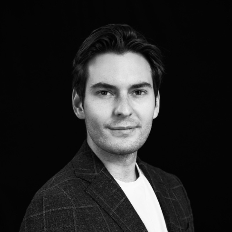 Aleksandr Gampel headshot