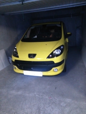 Voiture adaptée à louer : Peugeot 1007