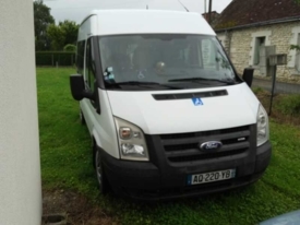 Behindertengerechtes Fahrzeug zu vermieten: Ford Transit