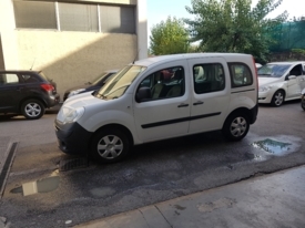 Behindertengerechtes Fahrzeug zu vermieten: Renault Kangoo