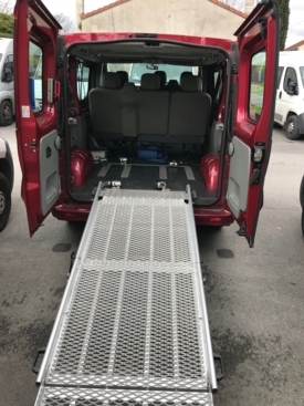 Auto adattata a noleggio: Renault Trafic