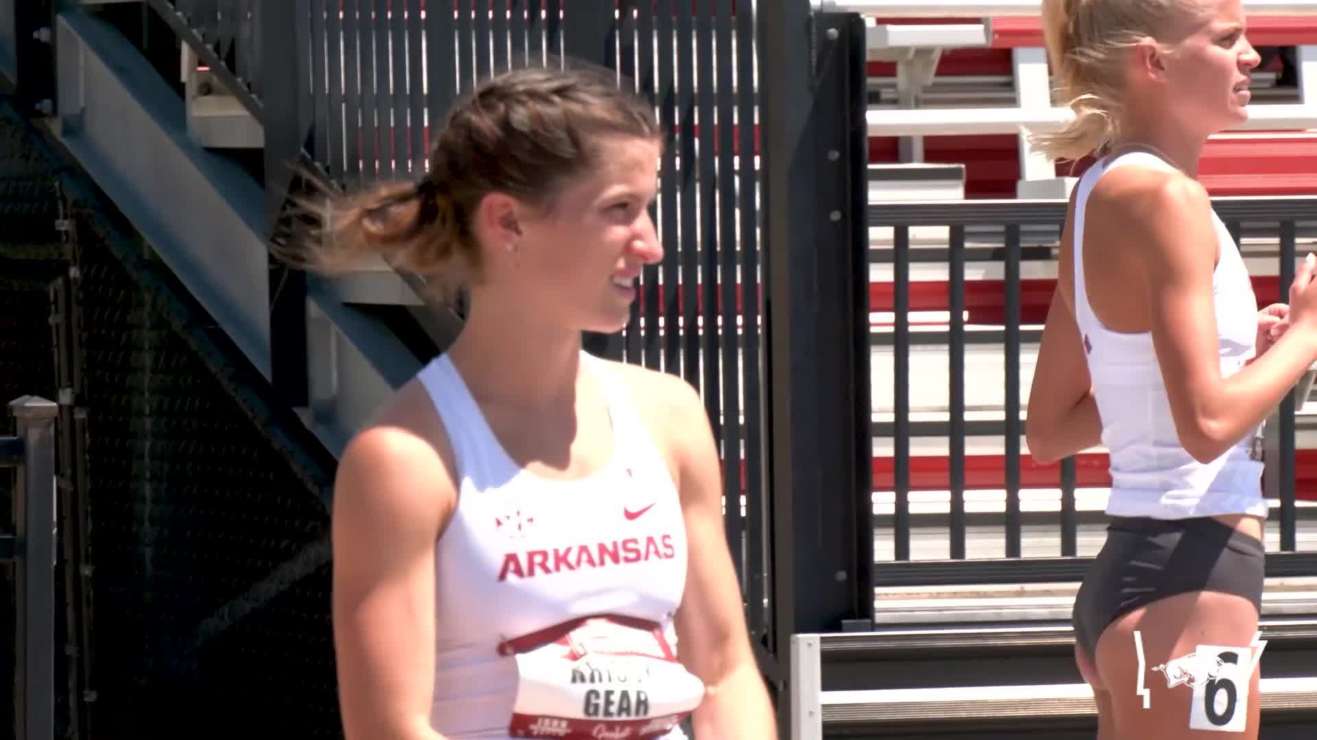 Krissy Gear breaks UA mile record as No. 1 Arkansas wins team title