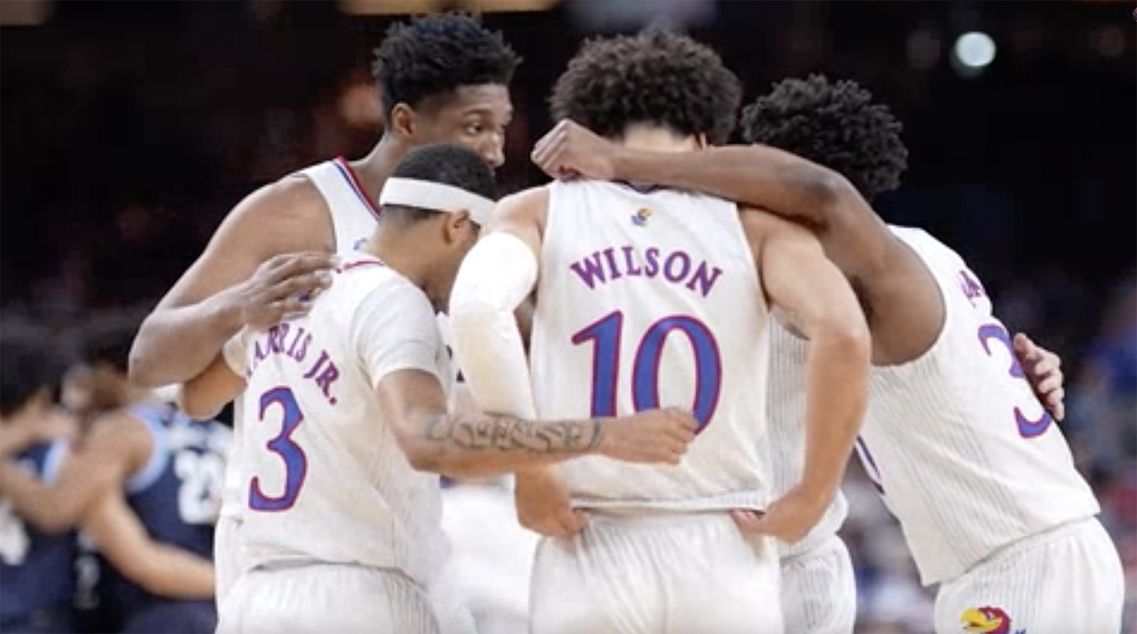 Kansas Jayhawk basketball fans rally to welcome championship team back home  - Kansas Reflector