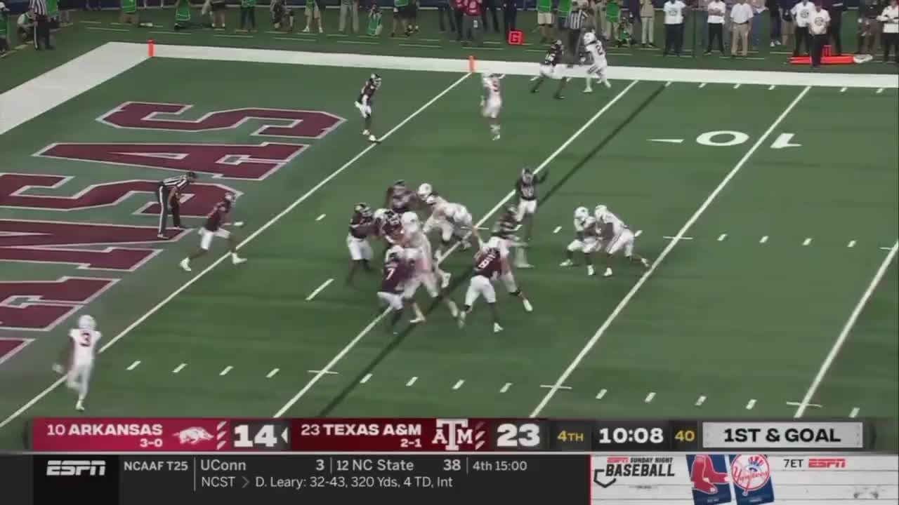 Oct 6, 2018: Phidarian Mathis #48 works his way up the field. Alabama  defeated Arkansas 65-31 at Donald W. Reynolds Stadium in Fayetteville, AR,  Richey Miller/CSM Stock Photo - Alamy