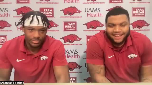 Hogs Wearing Rare Uniform Combination for Southwest Classic