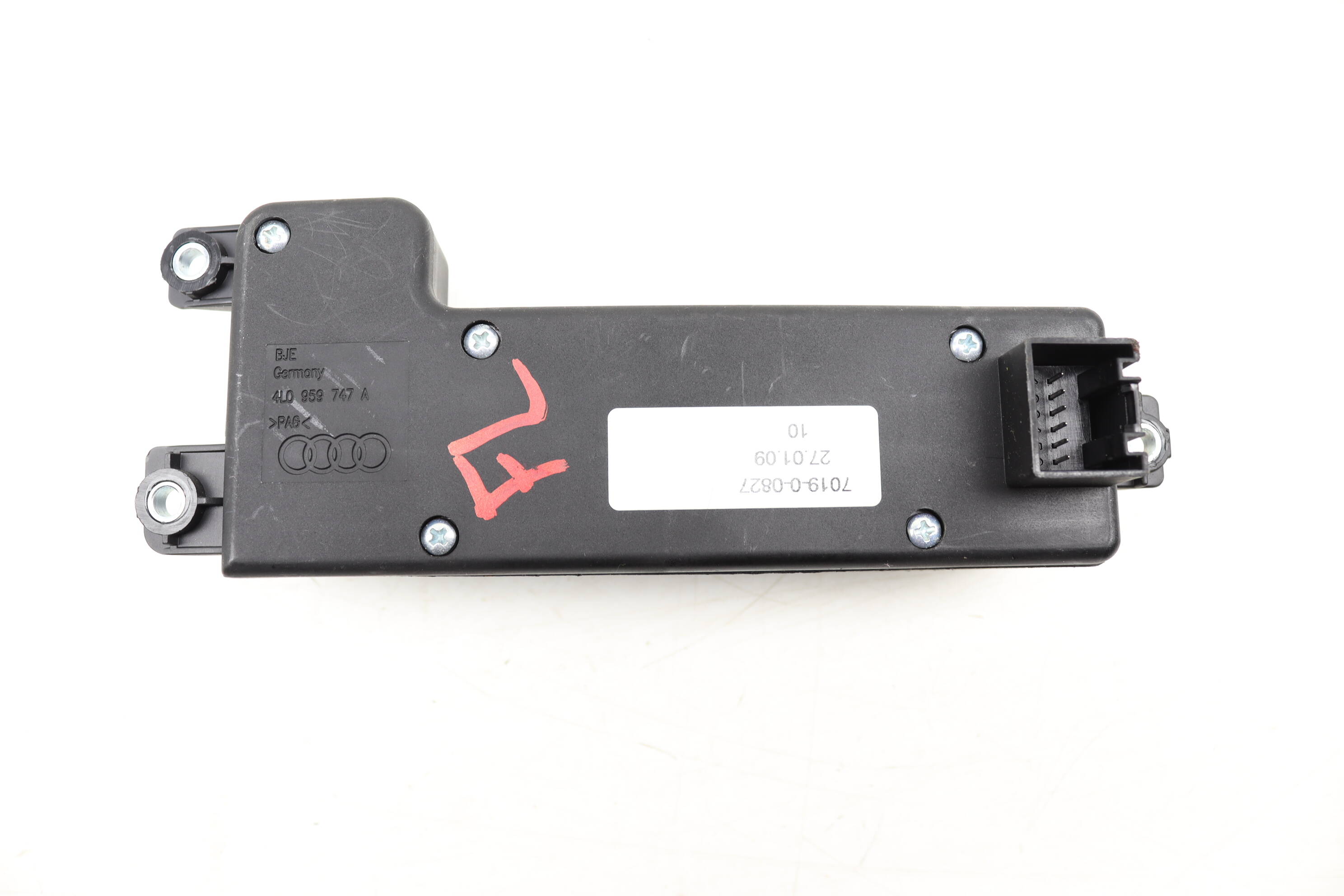 SEAT ADJUSTMENT CONTROL SWITCH