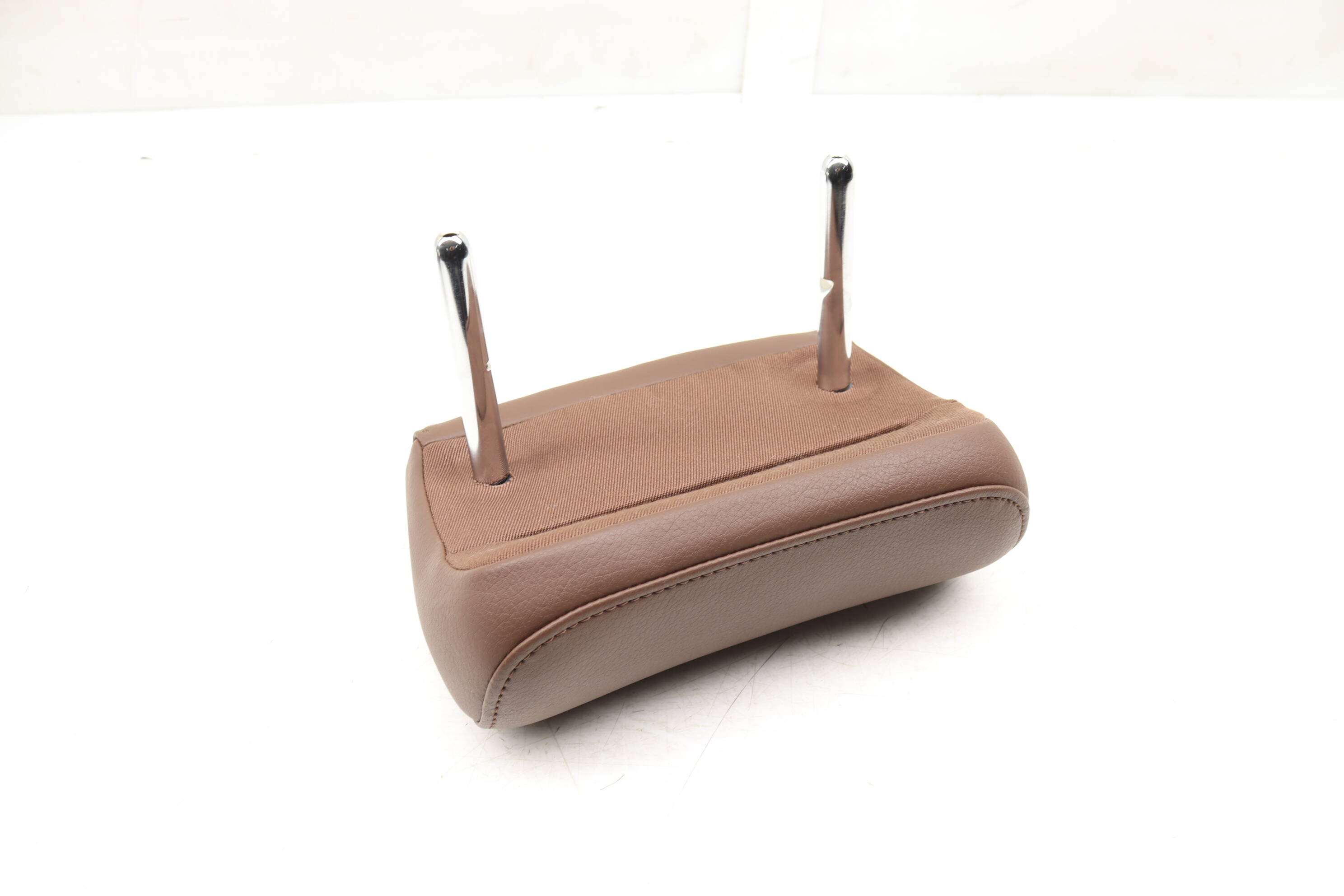 CENTER HEADREST / HEAD REST