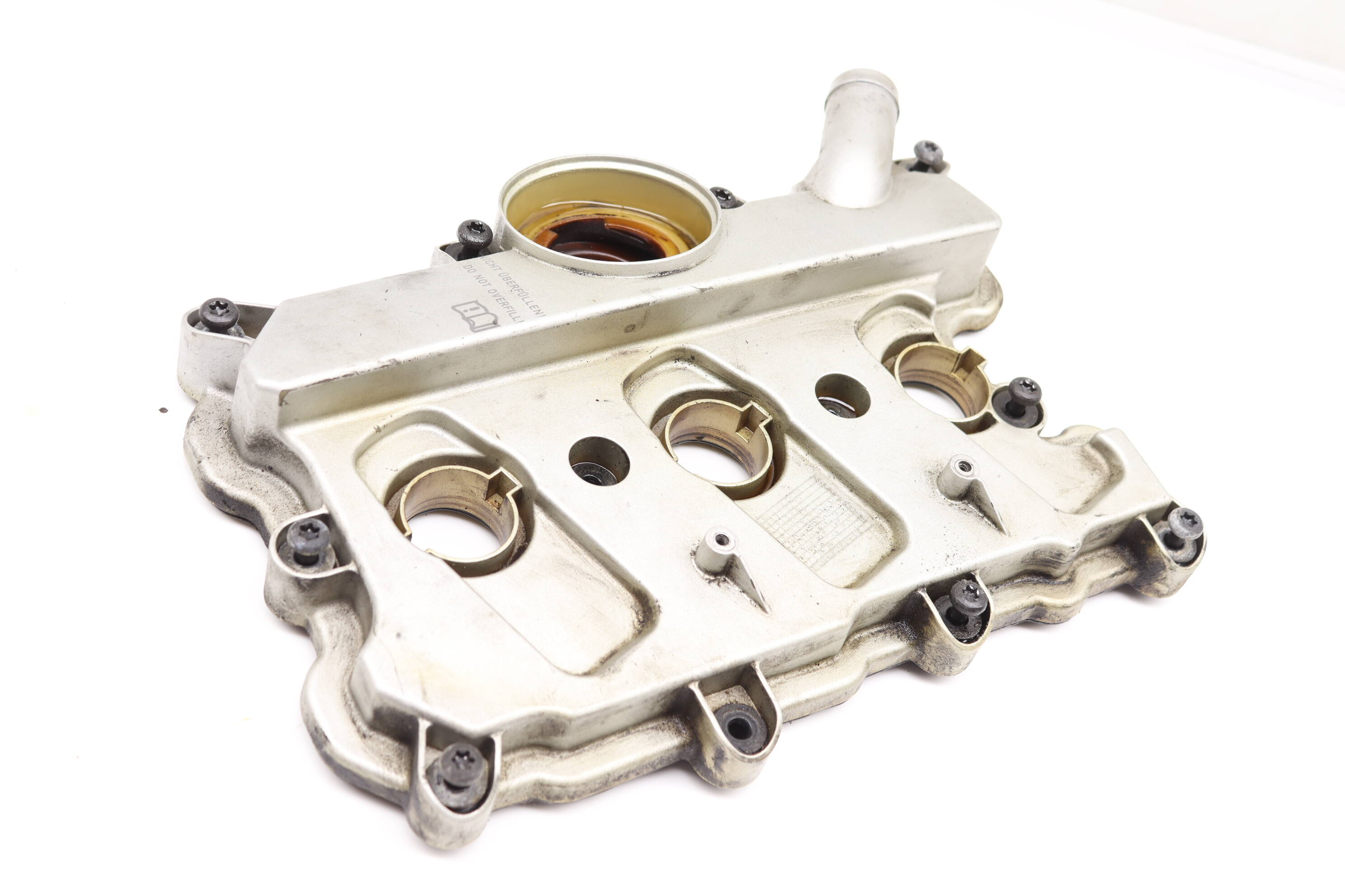 ENGINE VALVE / CYLINDER HEAD COVER