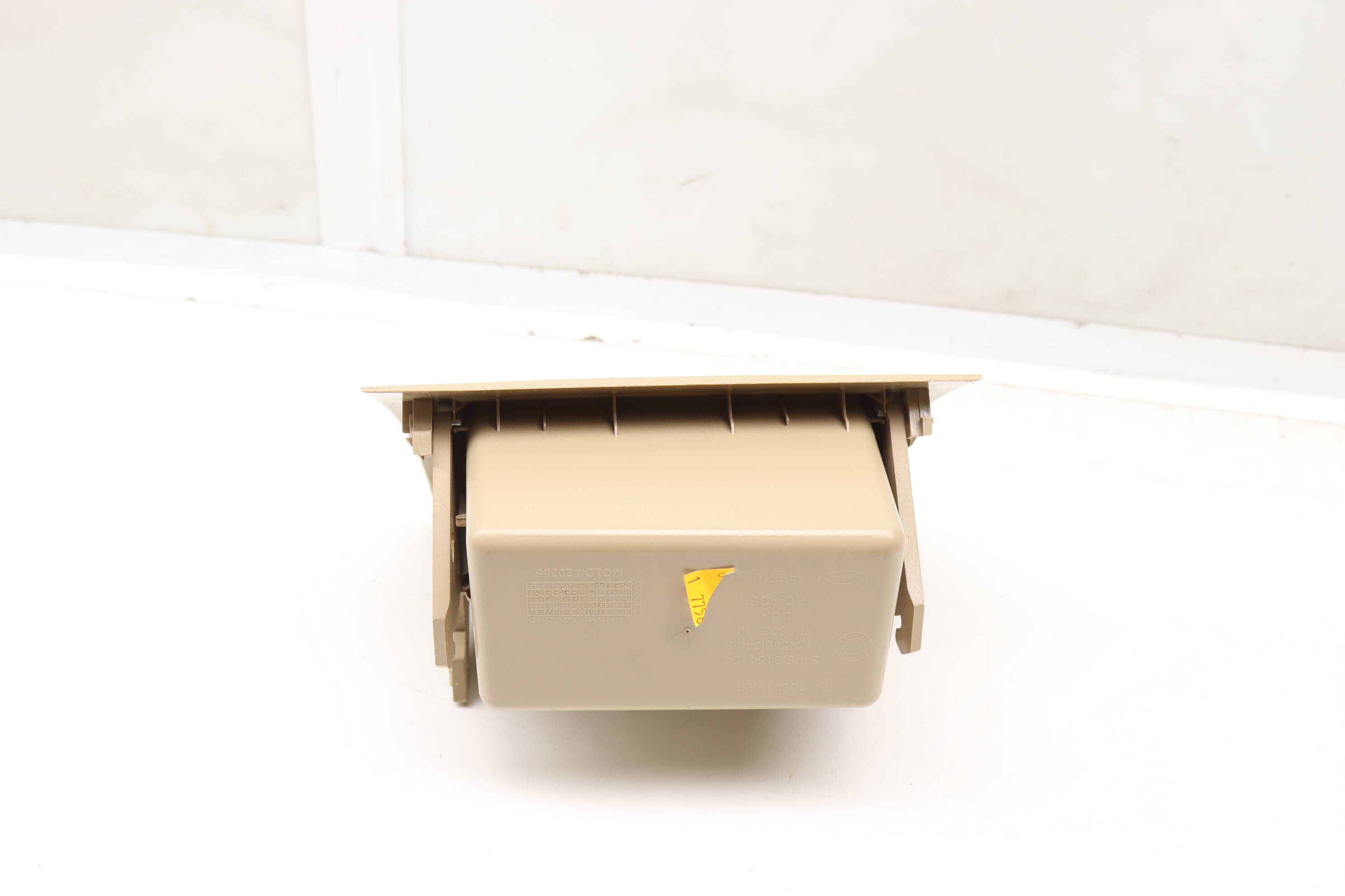 DASH STORAGE COMPARTMENT