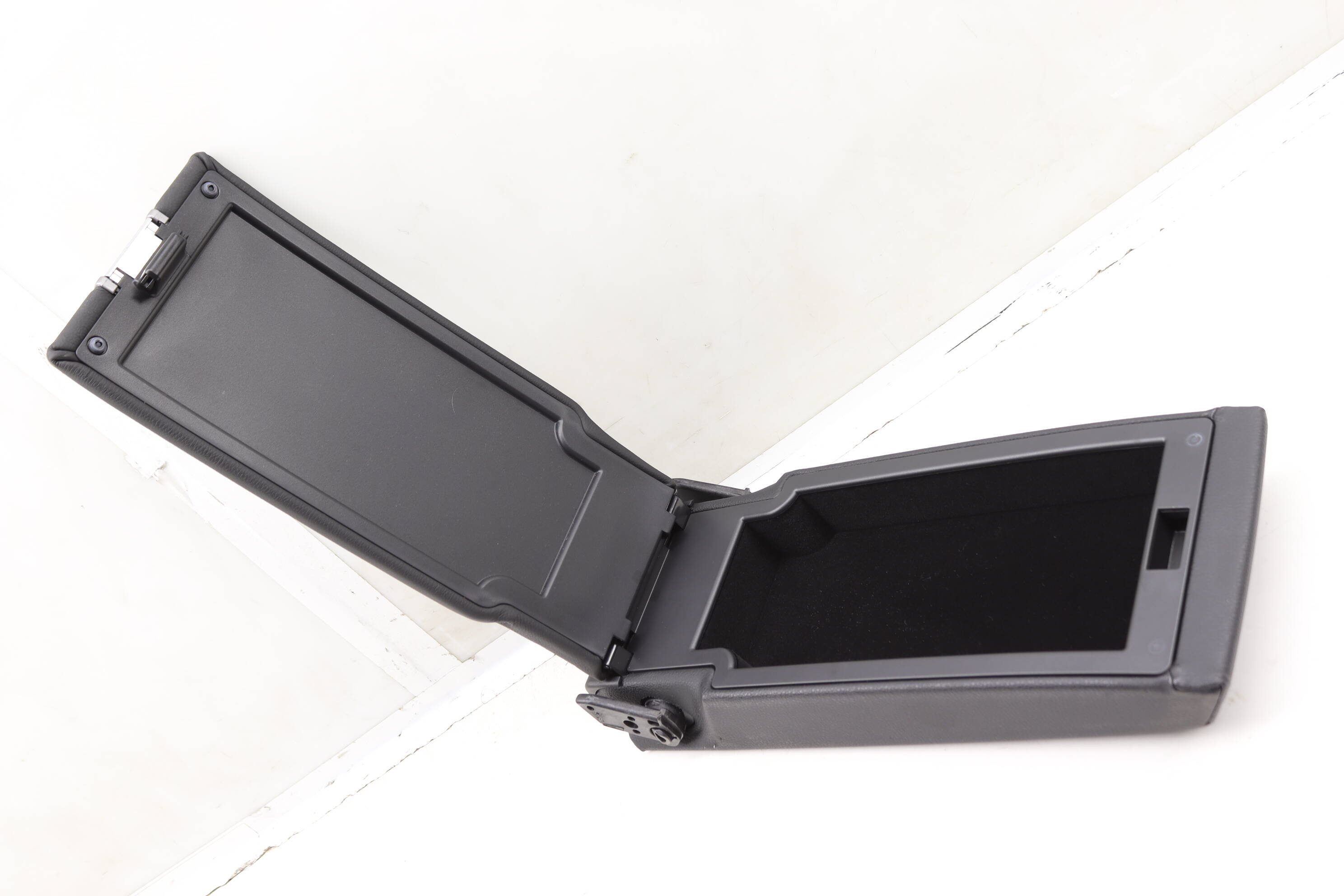 SEAT ARMREST / ARM REST (CENTER)