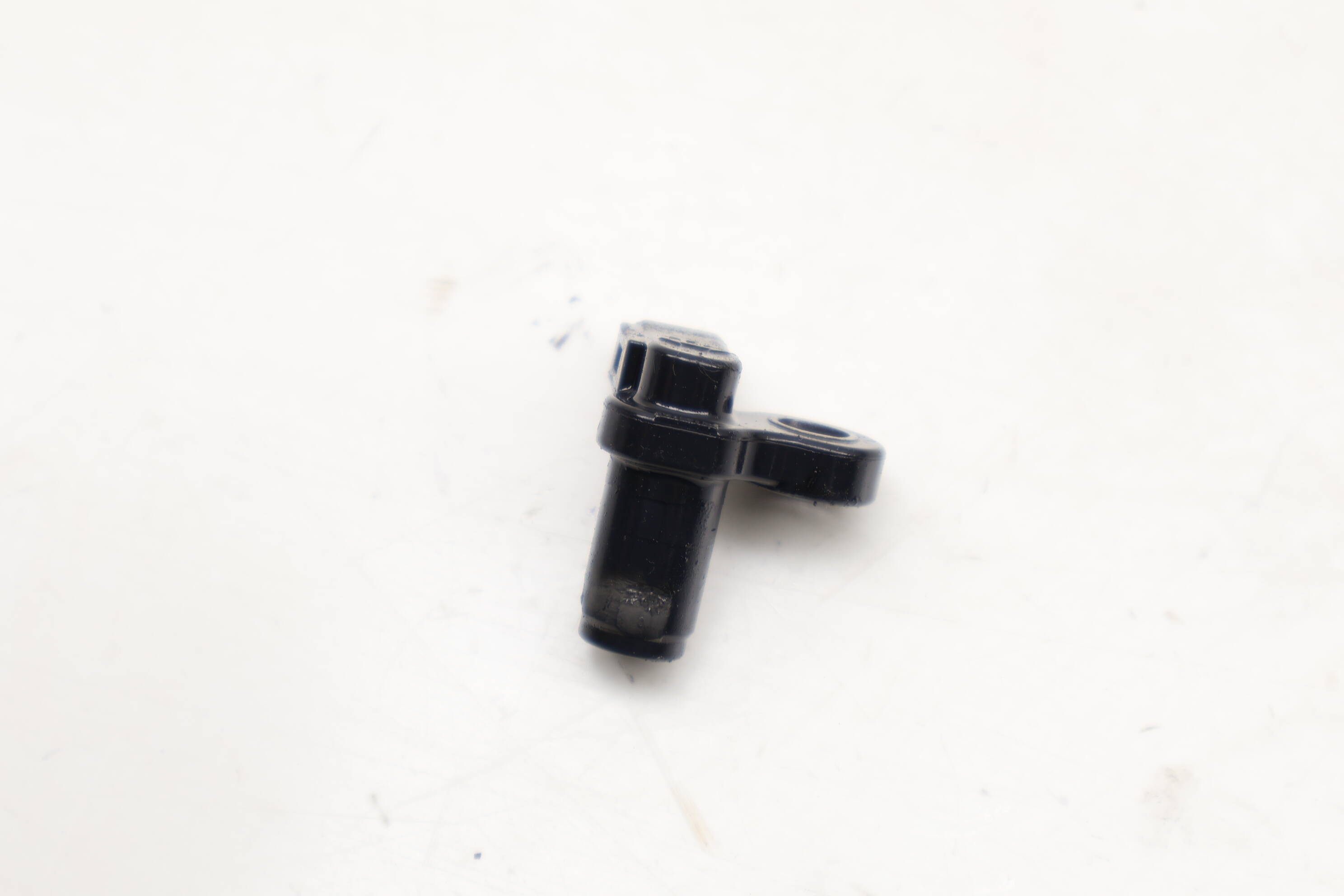 TRANSMISSION SPEED SENSOR / VSS (G182)
