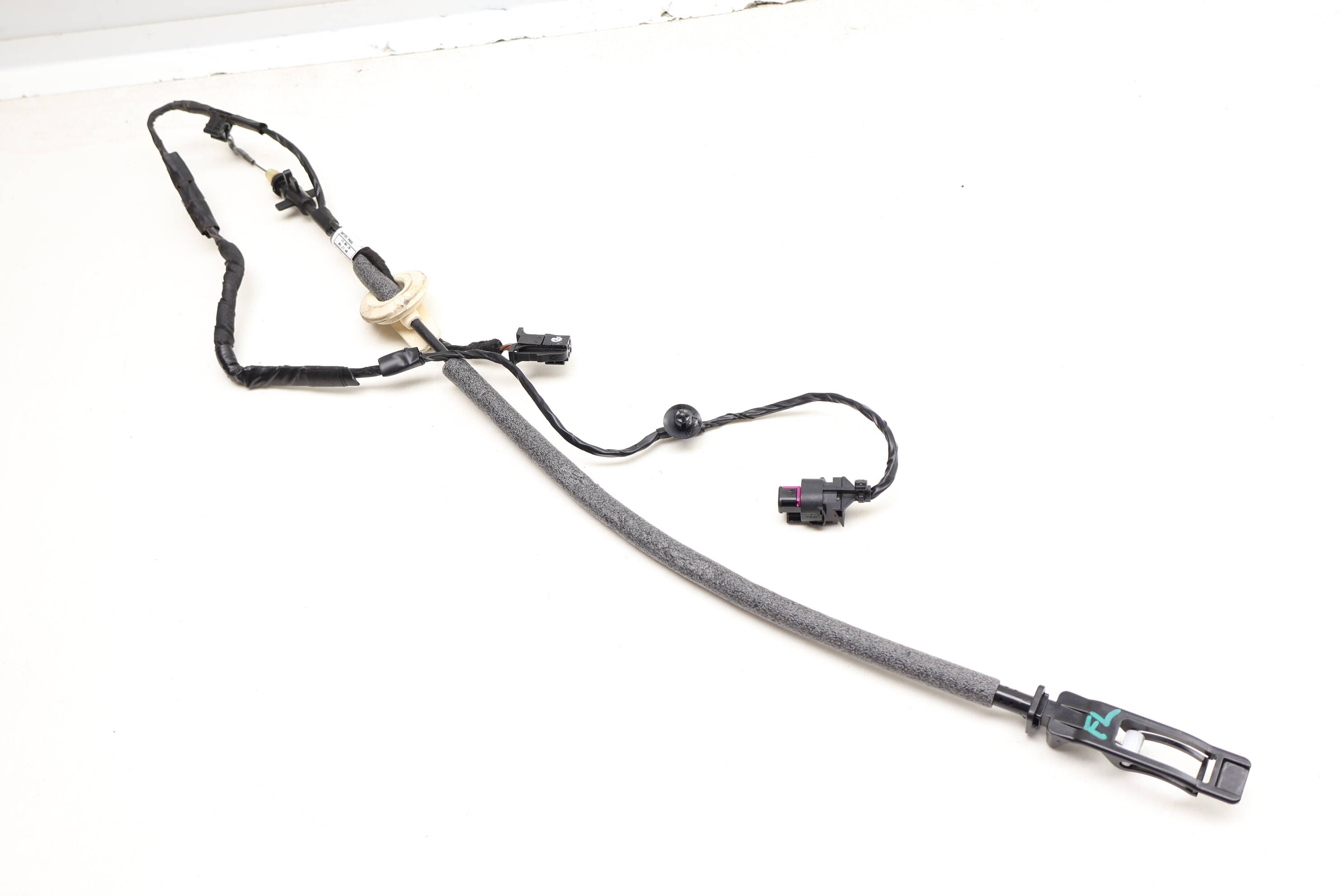 DOOR HANDLE RELEASE BOWDEN CABLE