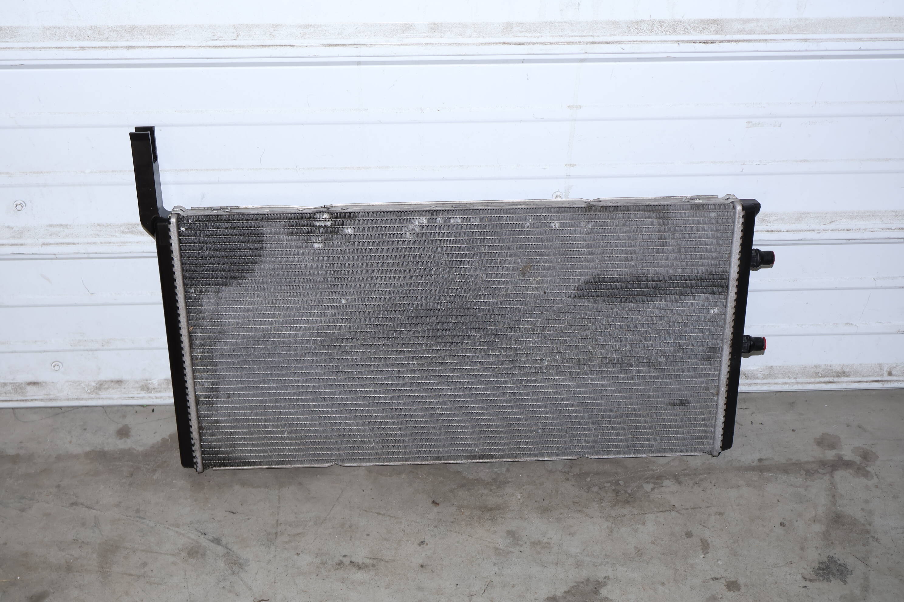 AC CONDENSER