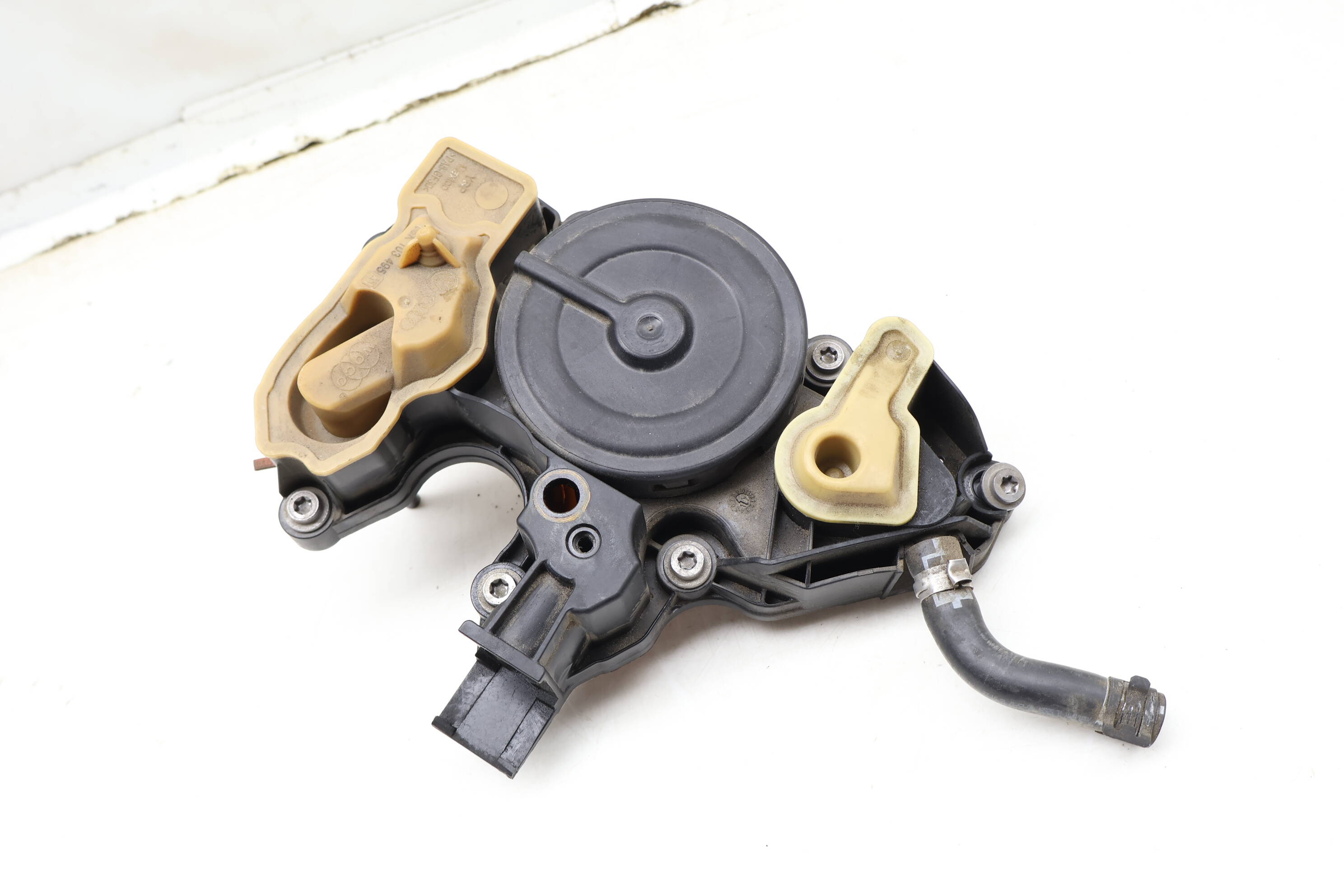 PCV / ENGINE OIL SEPARATOR