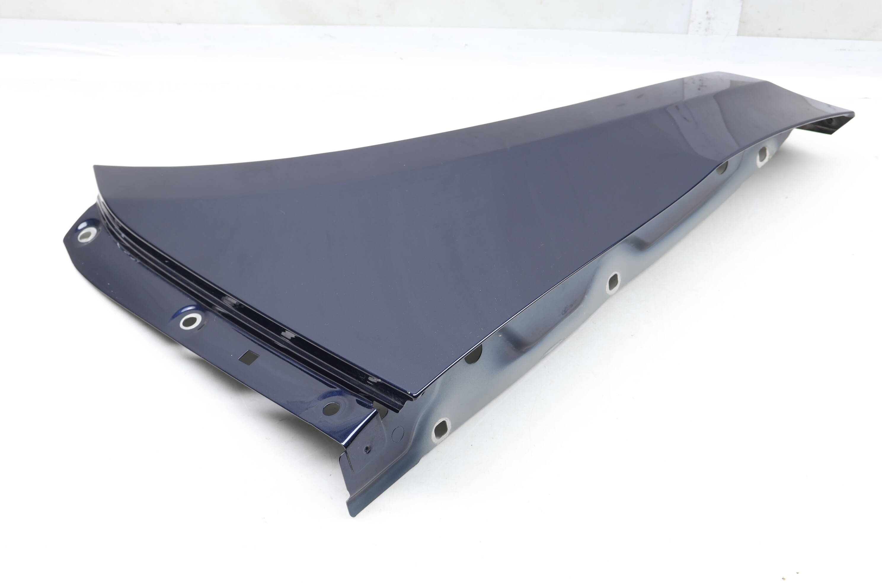 FENDER (LOWER)