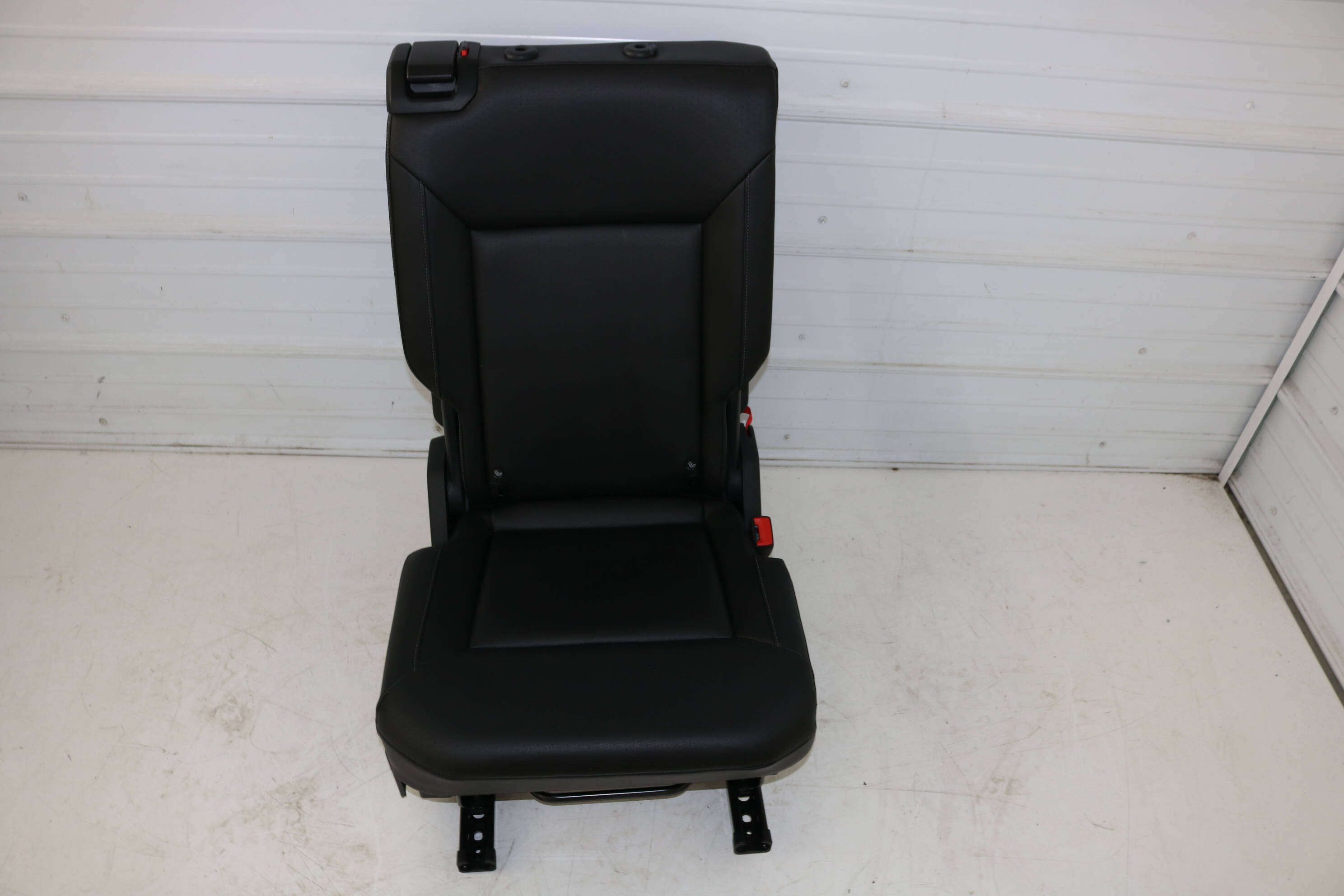 2ND ROW SEAT ASSEMBLY