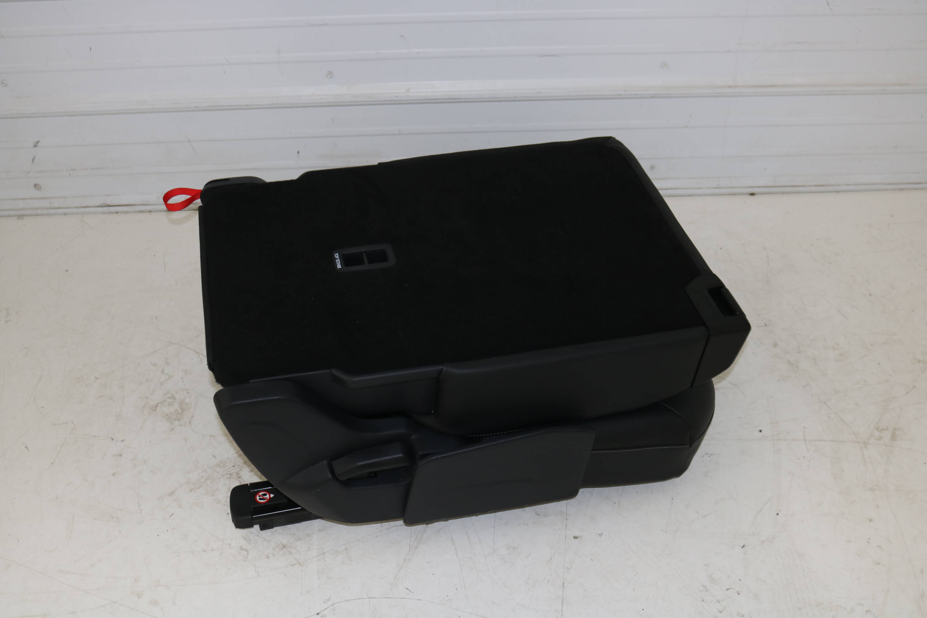 2ND ROW SEAT ASSEMBLY