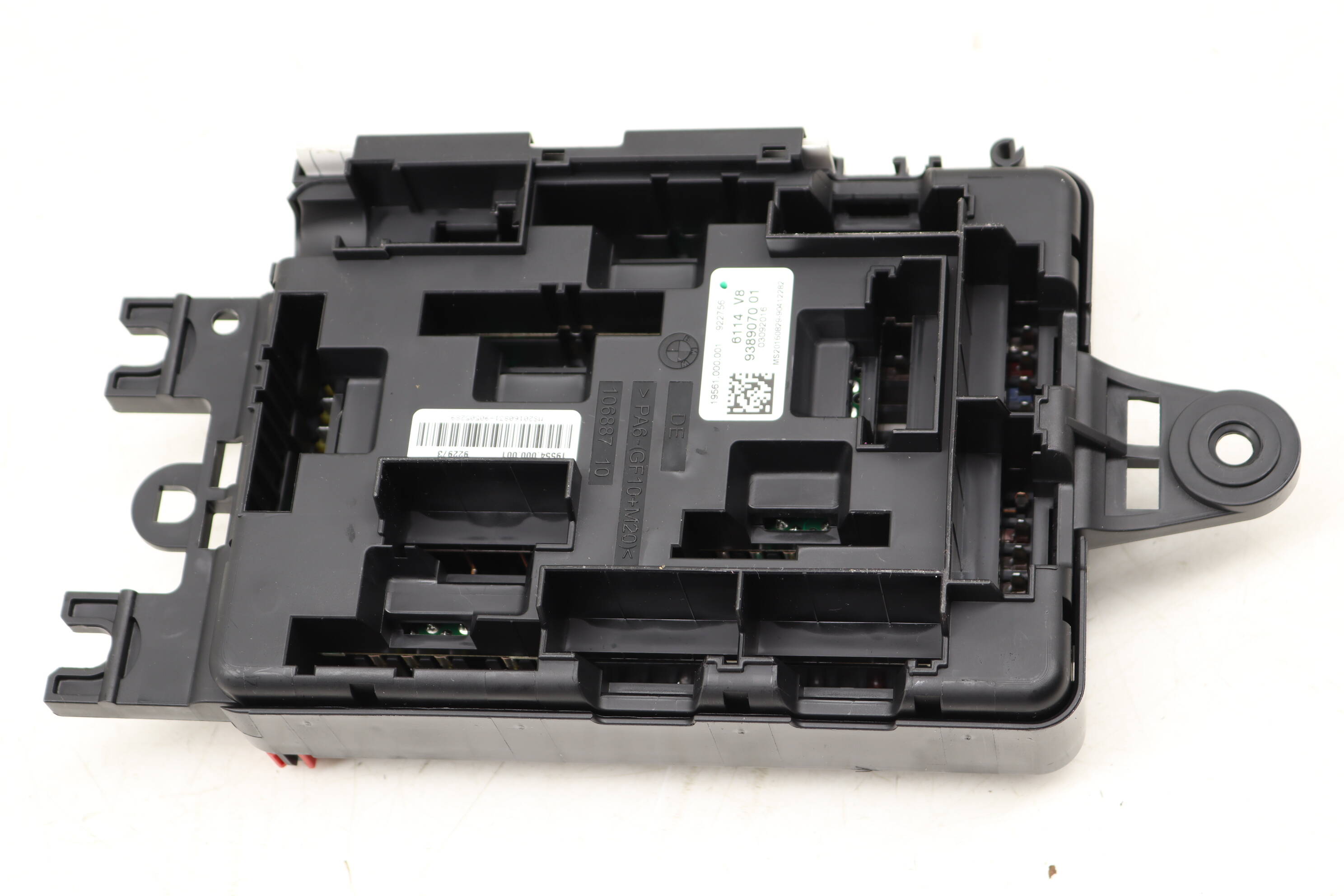 POWER DISTRIBUTION / FUSE BOX
