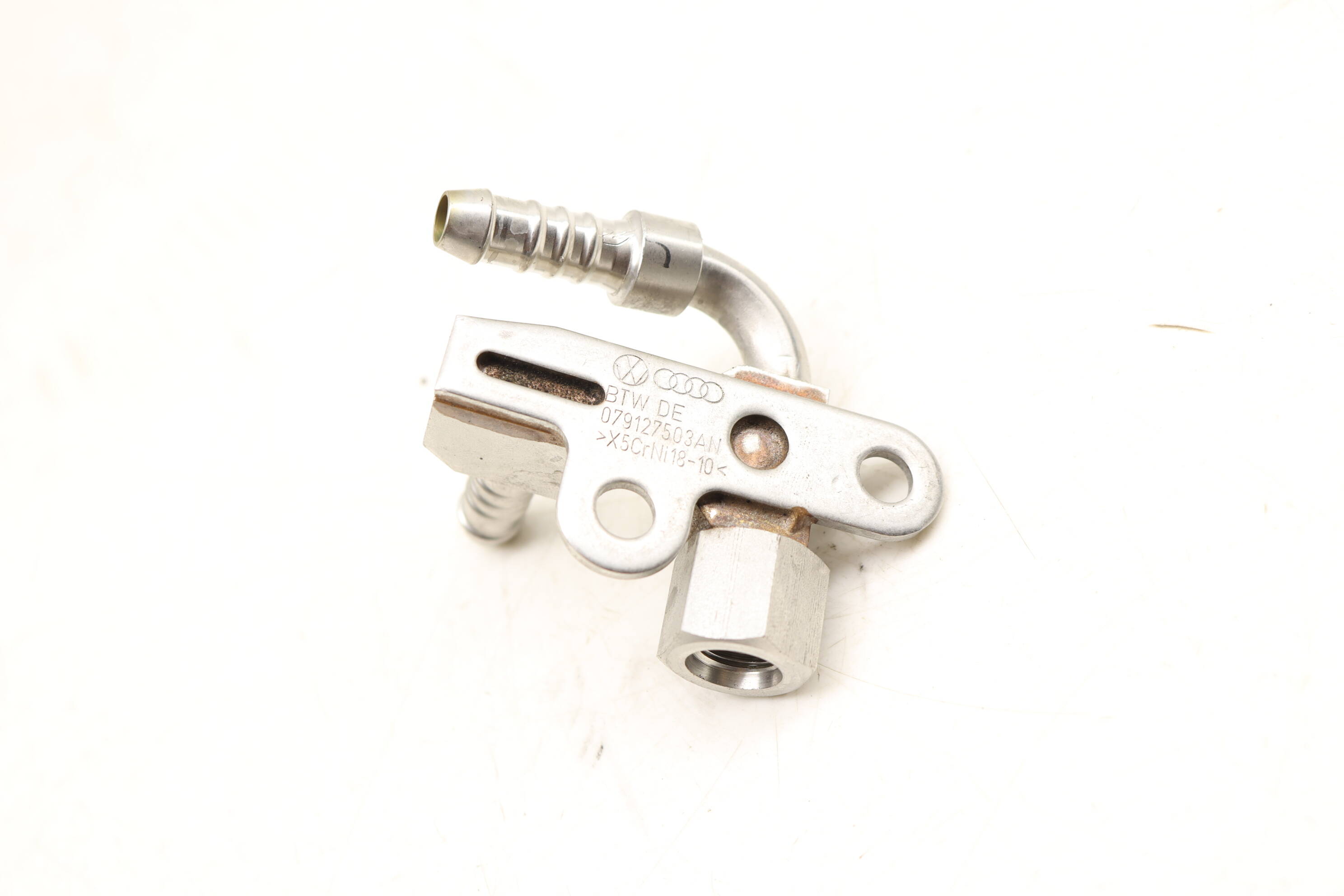 FUEL LINE DISTRIBUTION BLOCK