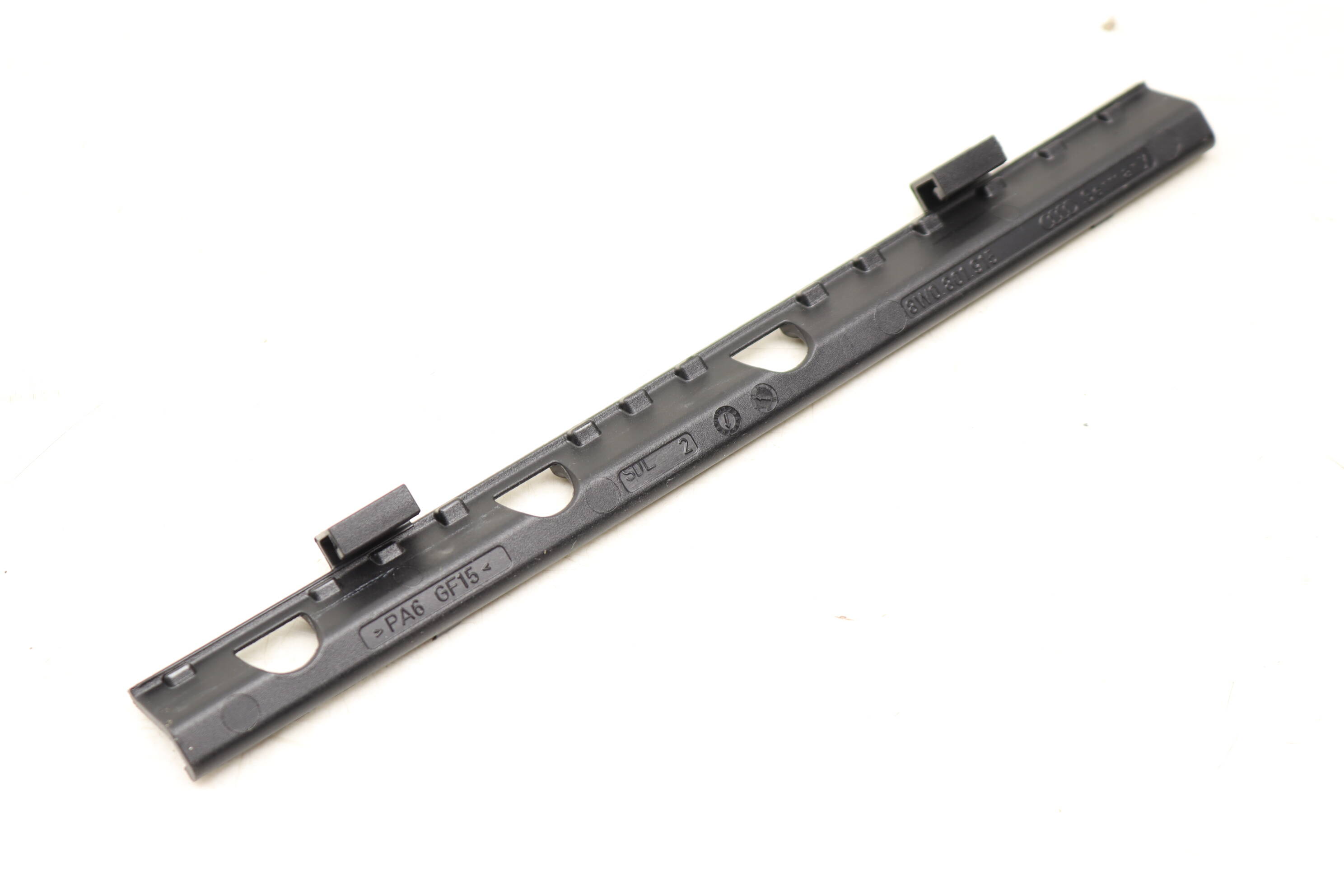 BATTERY STOP CHANNEL / BRACKET