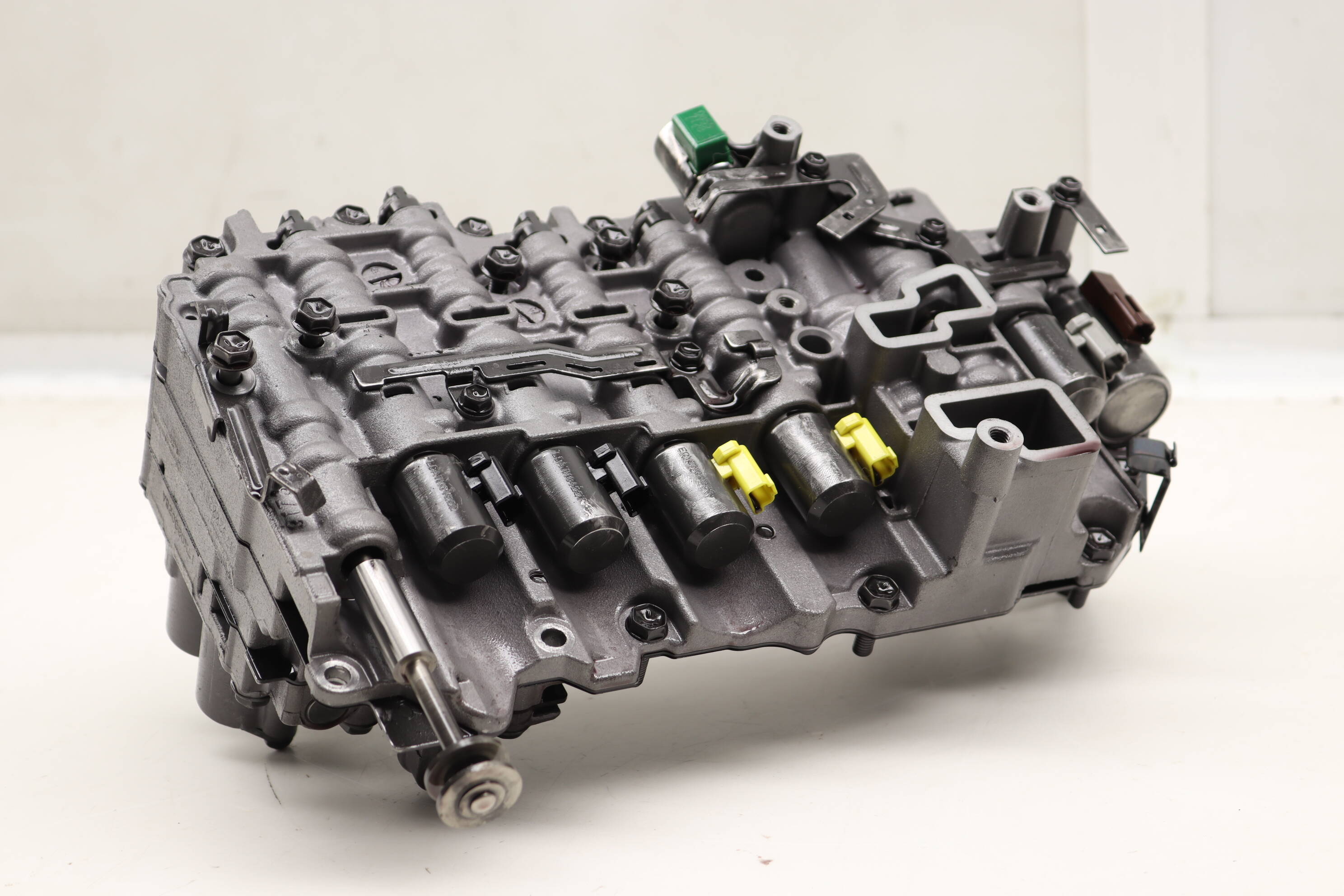 TRANSMISSION VALVE BODY / MECHATRONIC