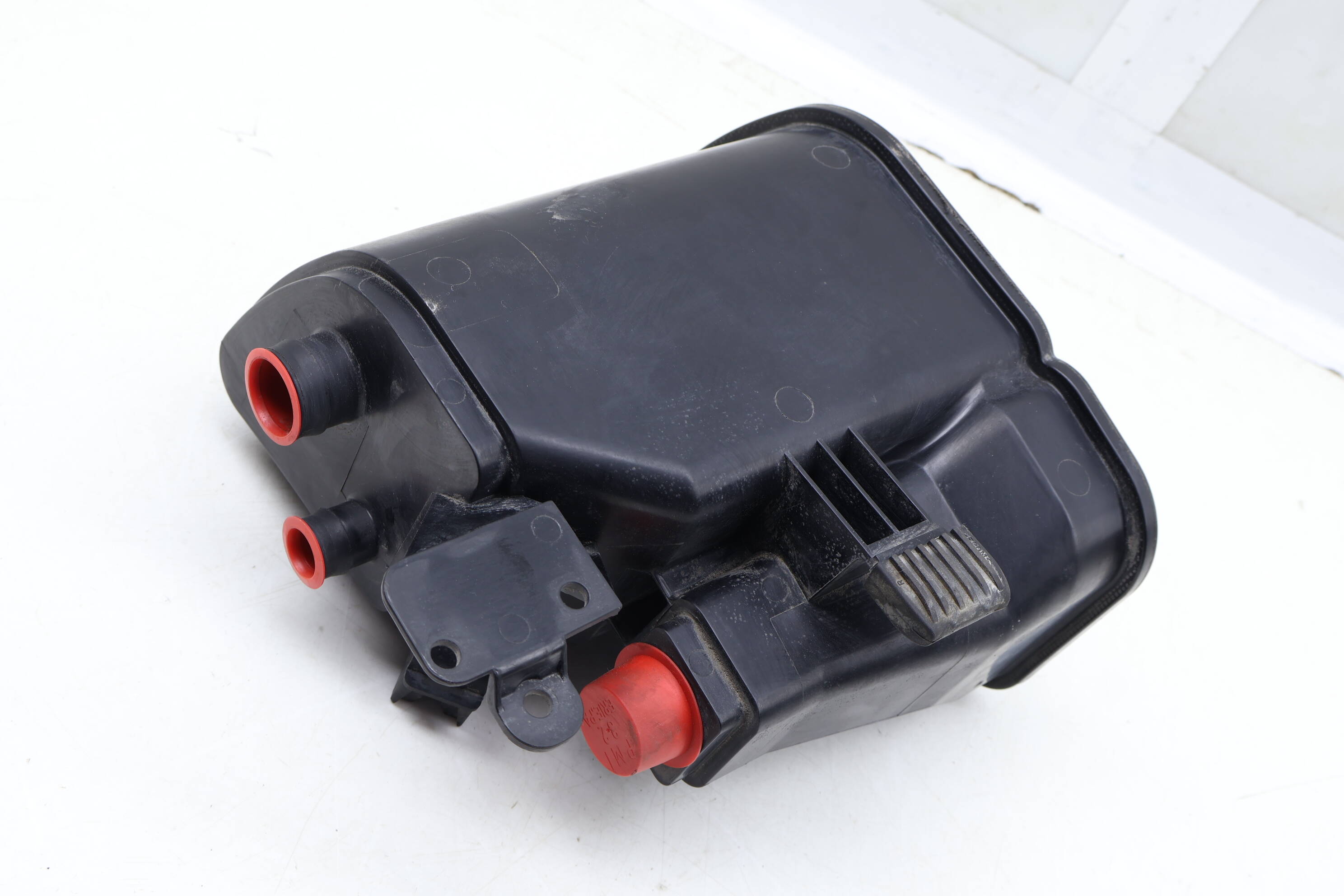 FUEL EVAP CHARCOAL CANISTER