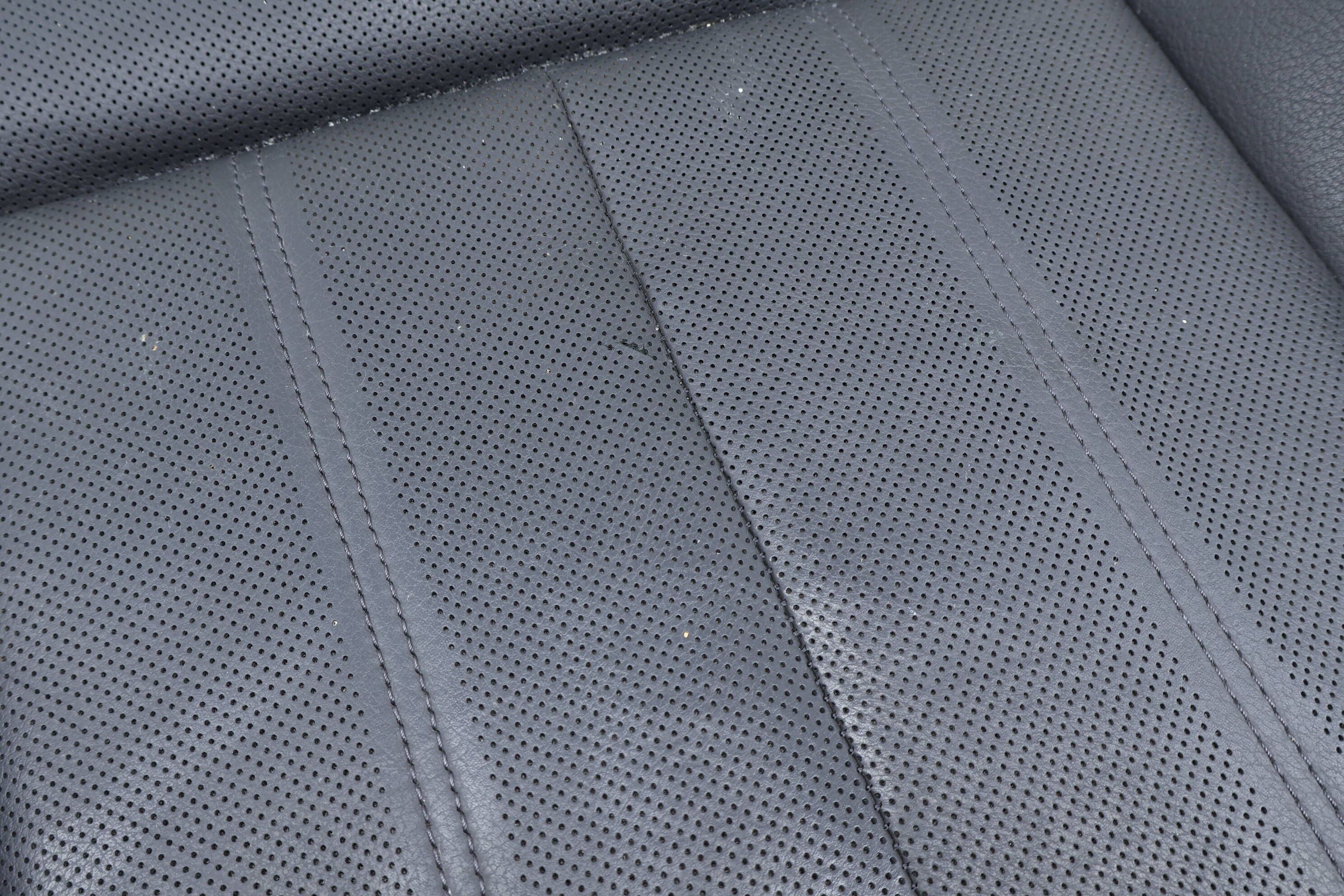 LOWER SEAT BOTTOM CUSHION