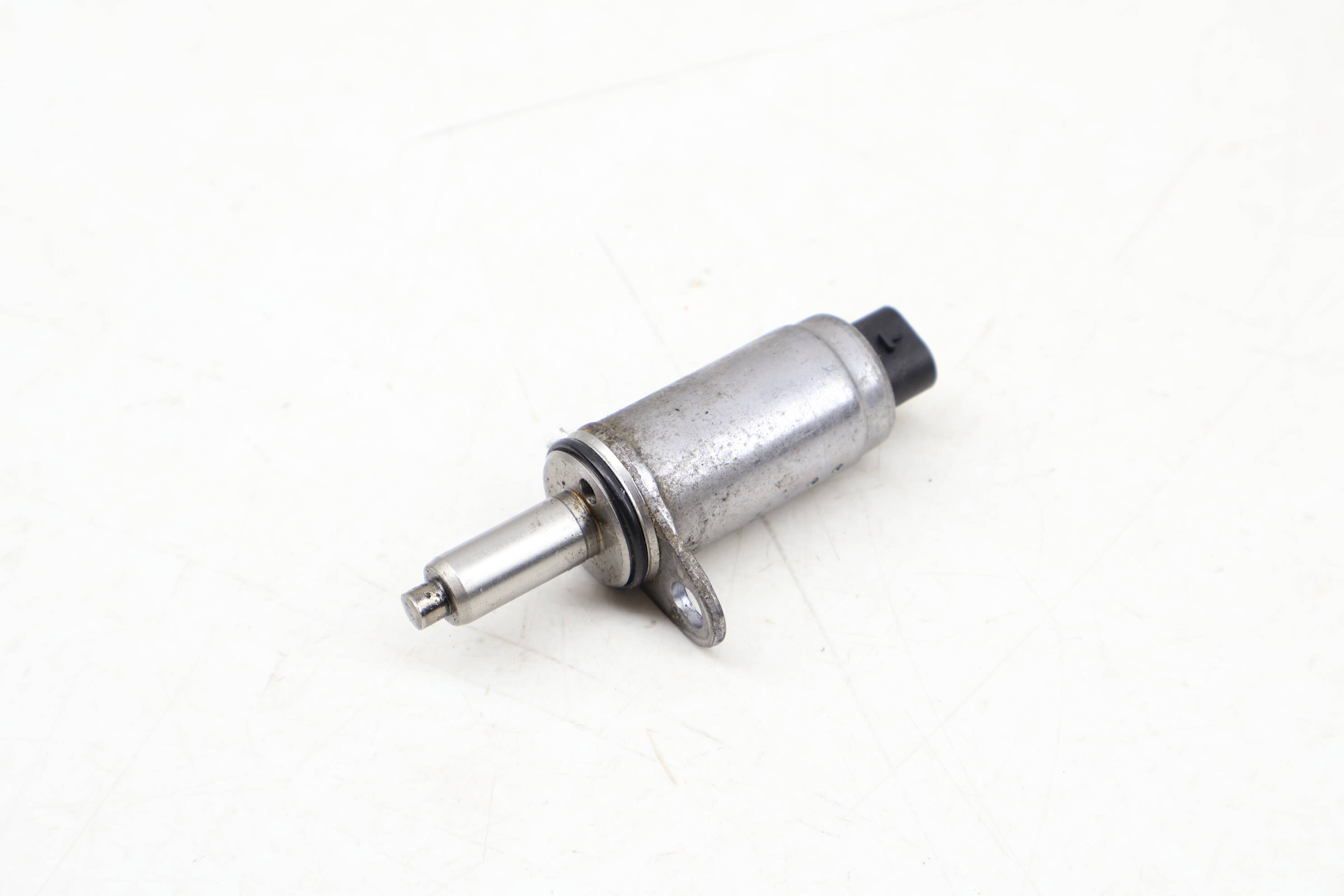 CAM VALVE / CAMSHAFT ADJUSTMENT SOLENOID