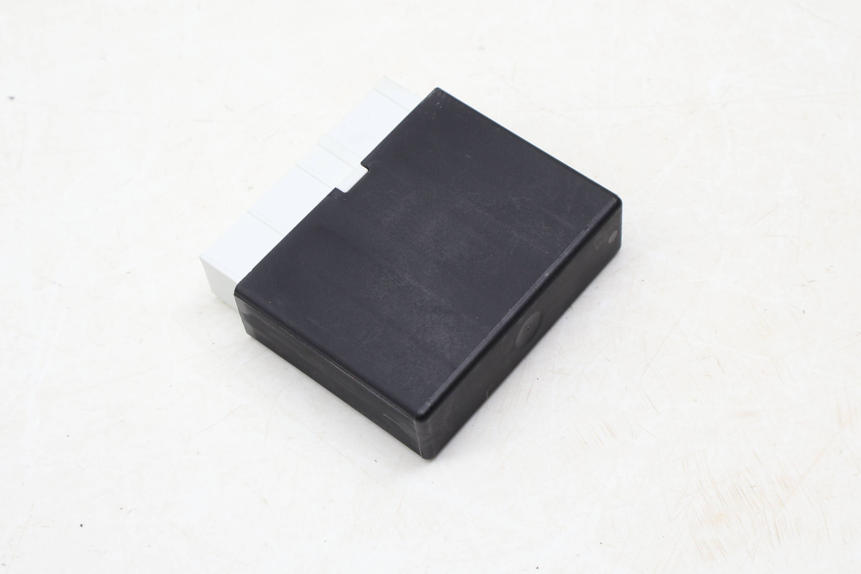 PDC / PARK DISTANCE CONTROL MODULE
