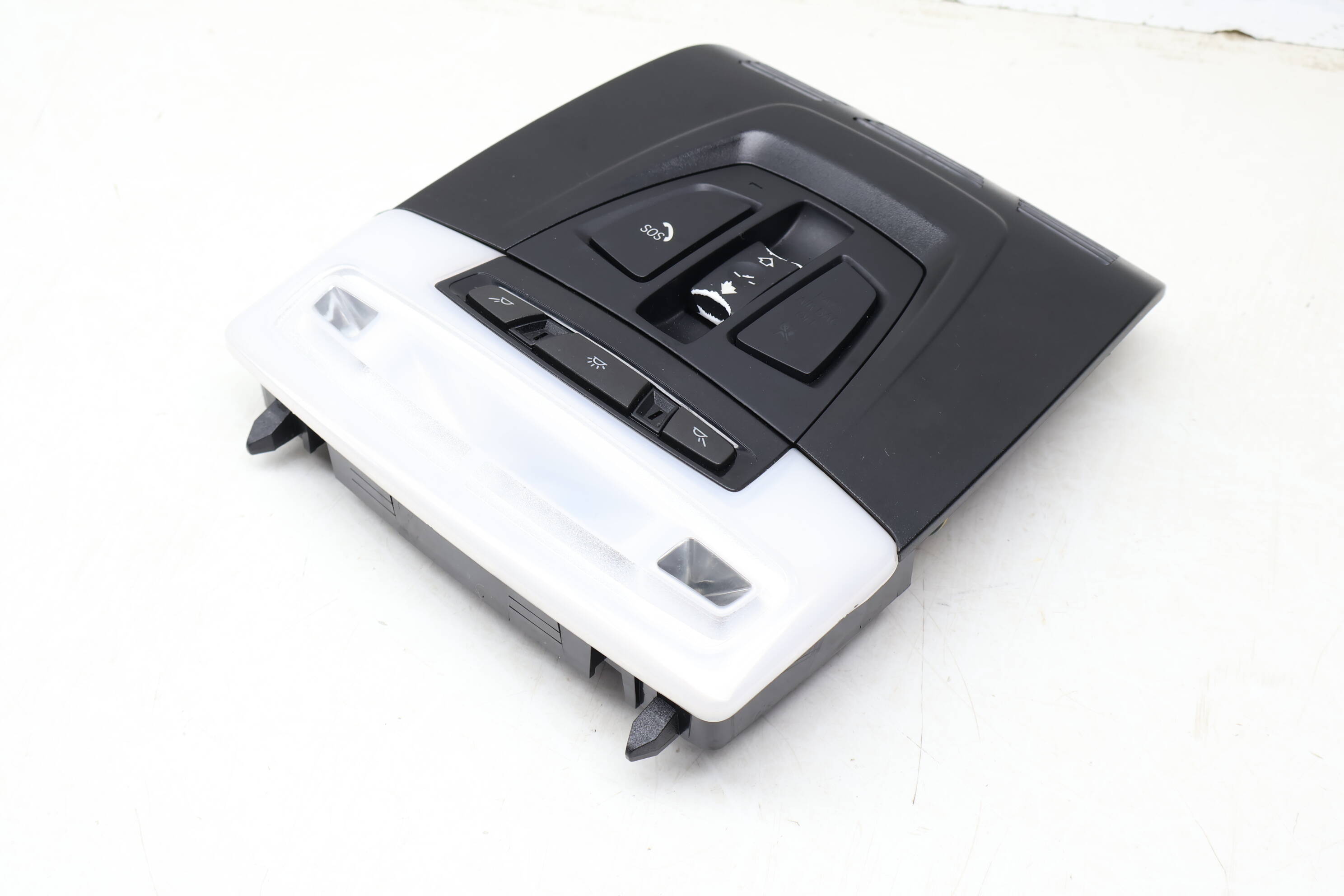 DOME LIGHT / SUN ROOF SWITCH