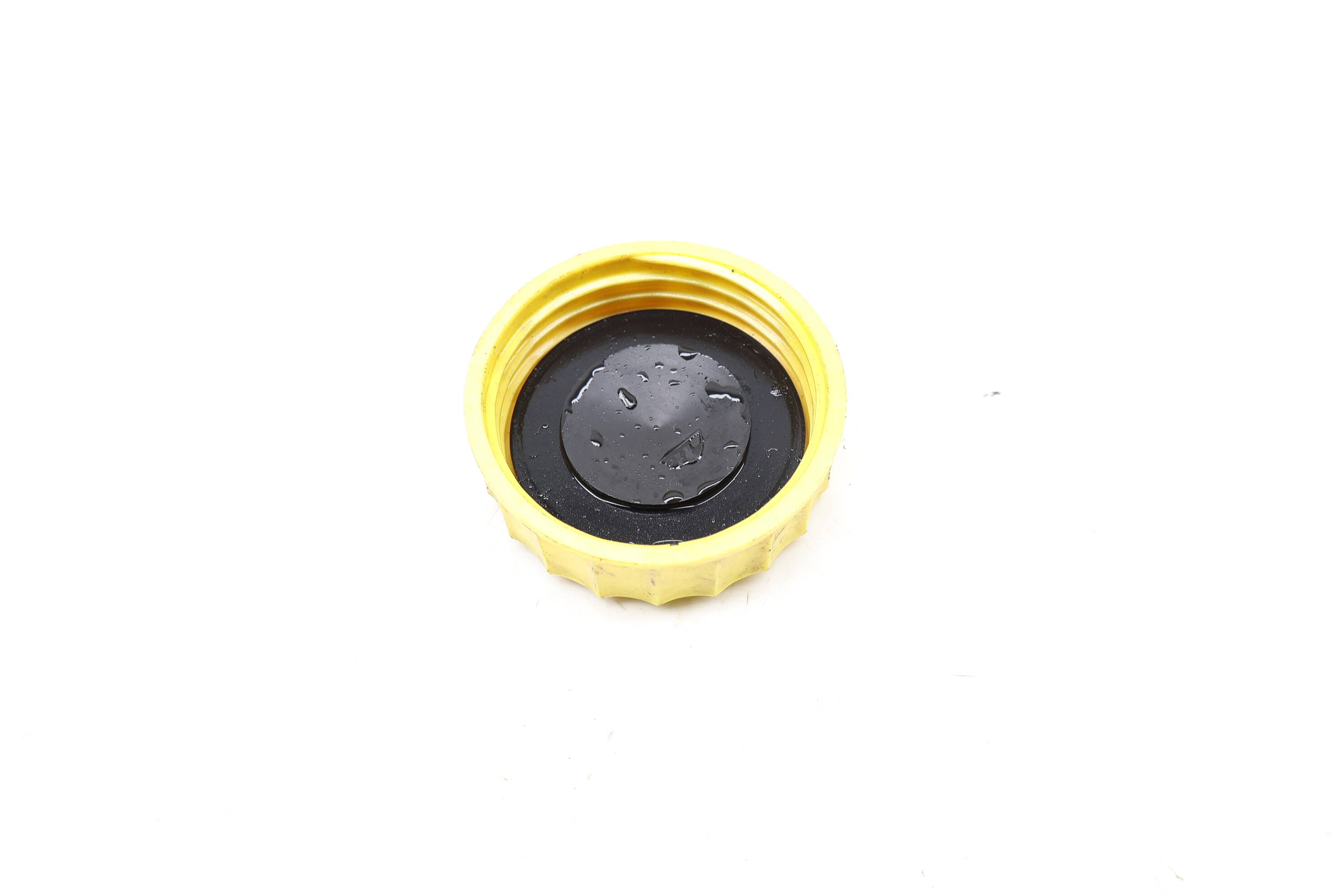 BRAKE FLUID RESERVOIR / TANK CAP