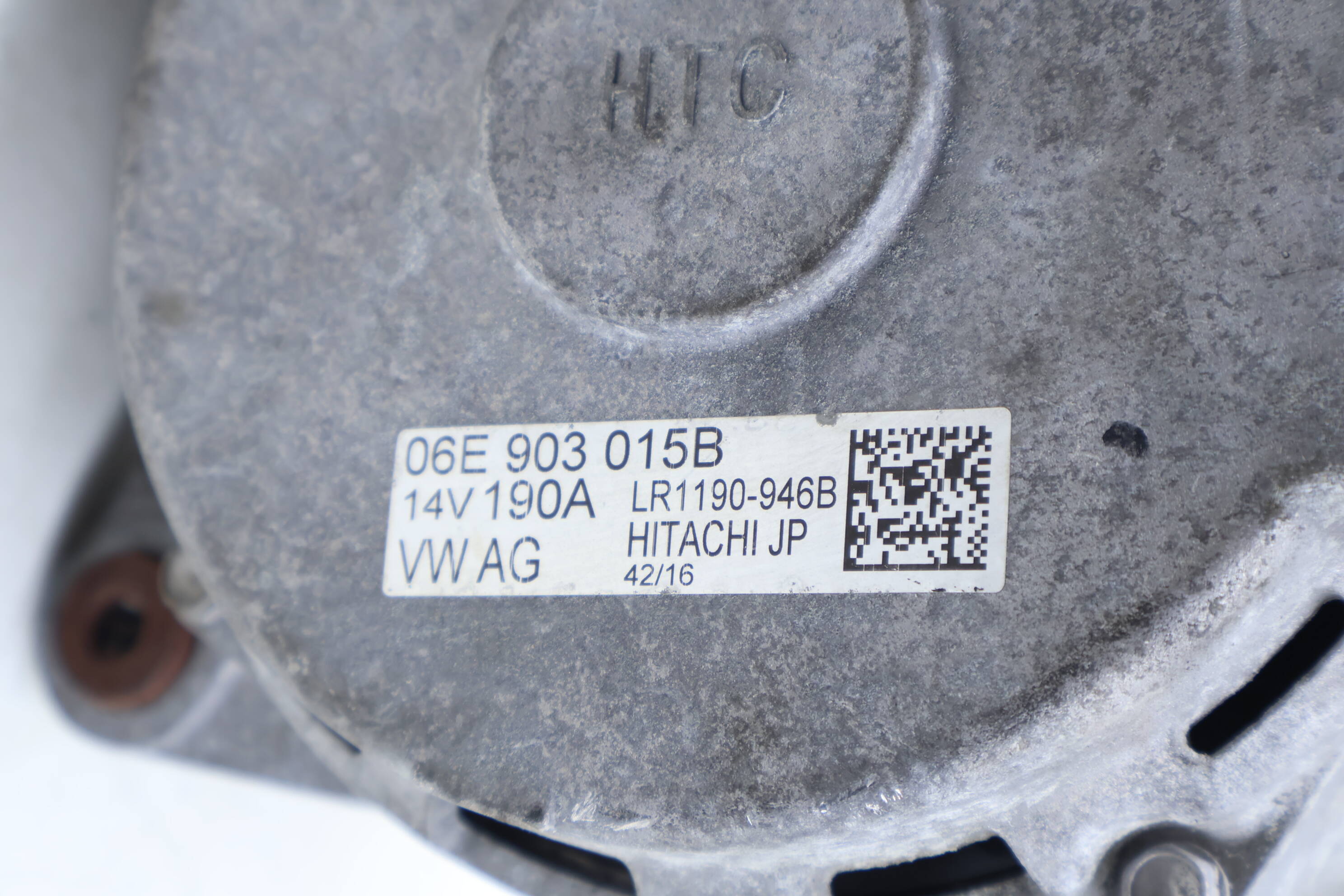 WATER-COOLED ALTERNATOR (190 AMP)