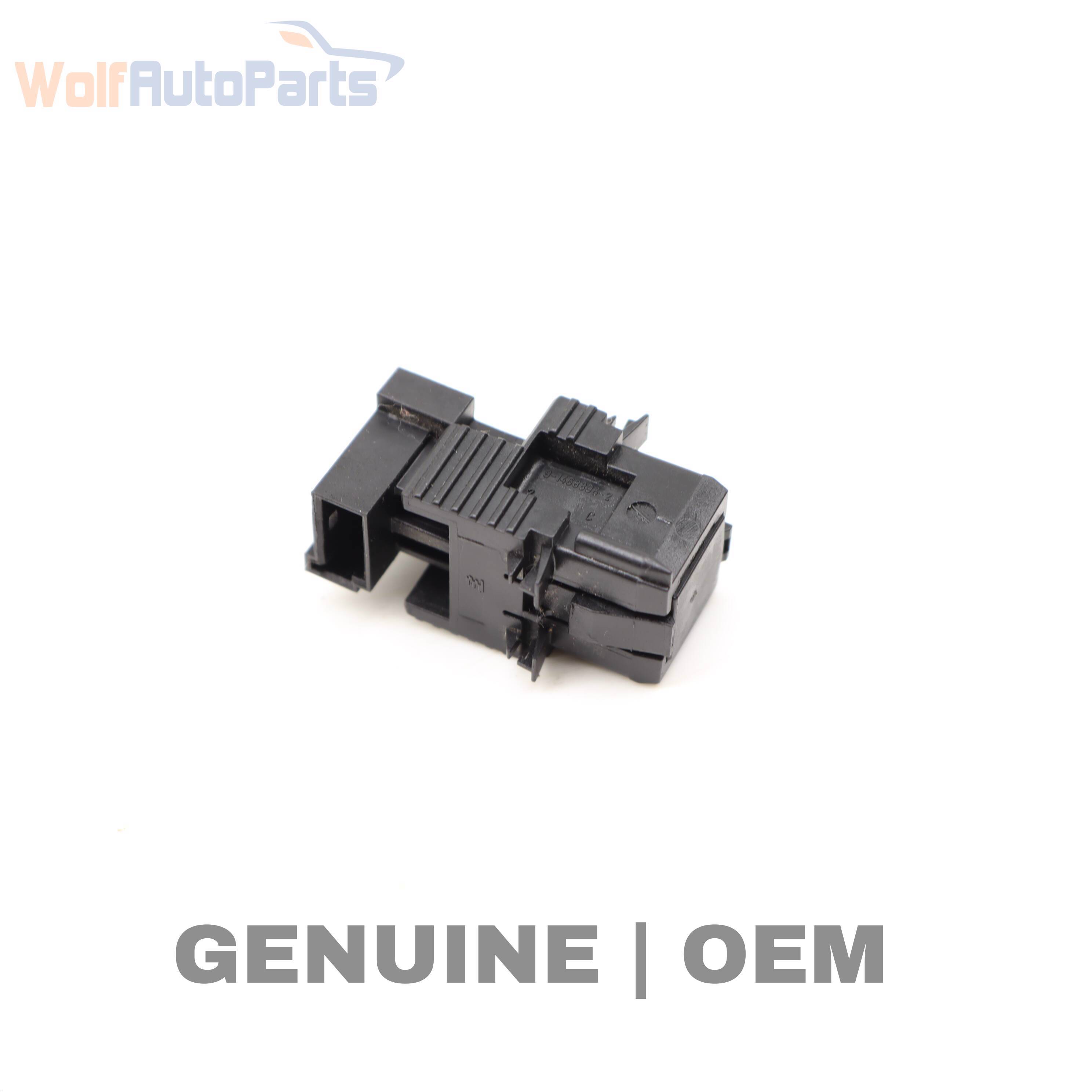 Wolf LIGHT SENSOR / SWITCH