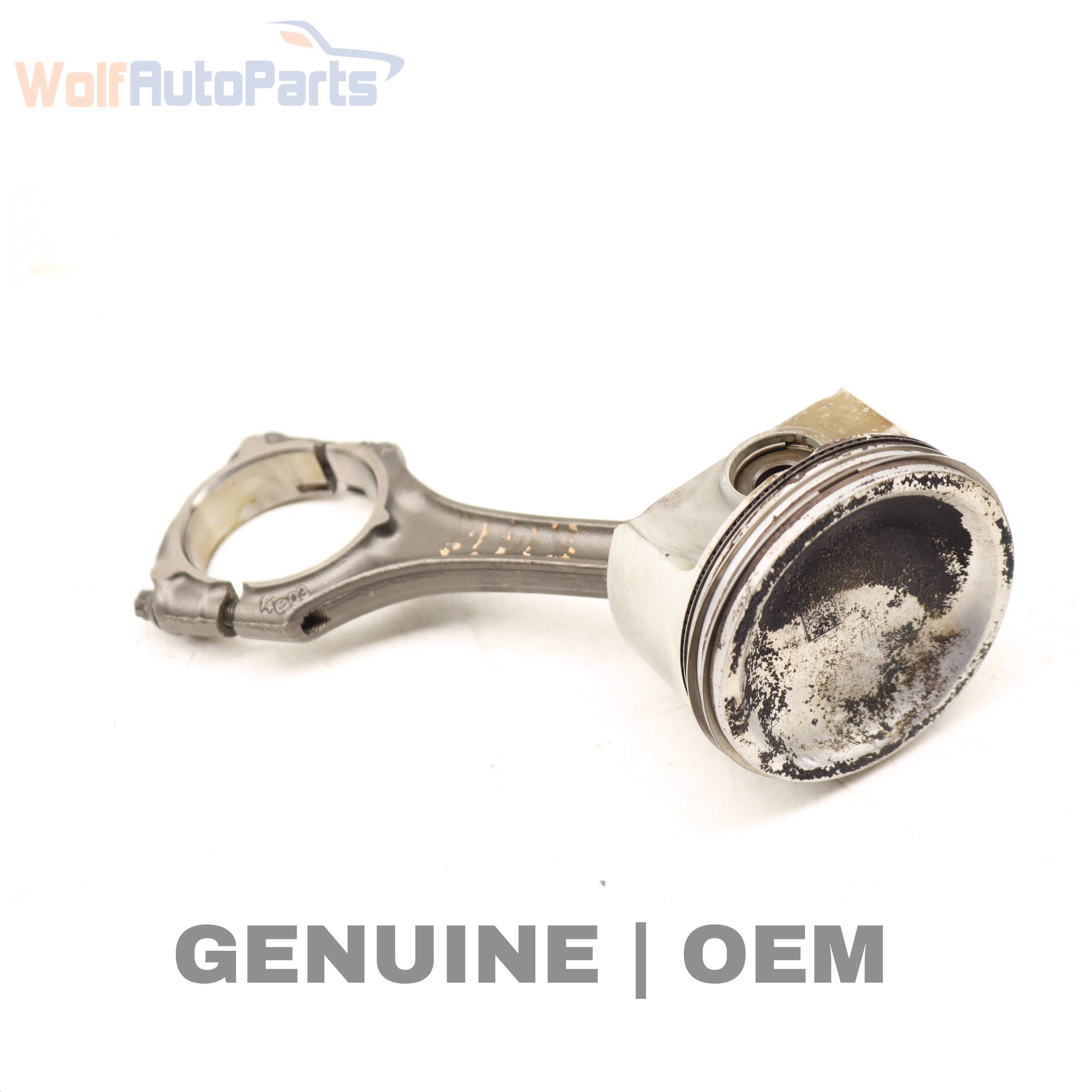 PISTON w/ CONNECTING ROD