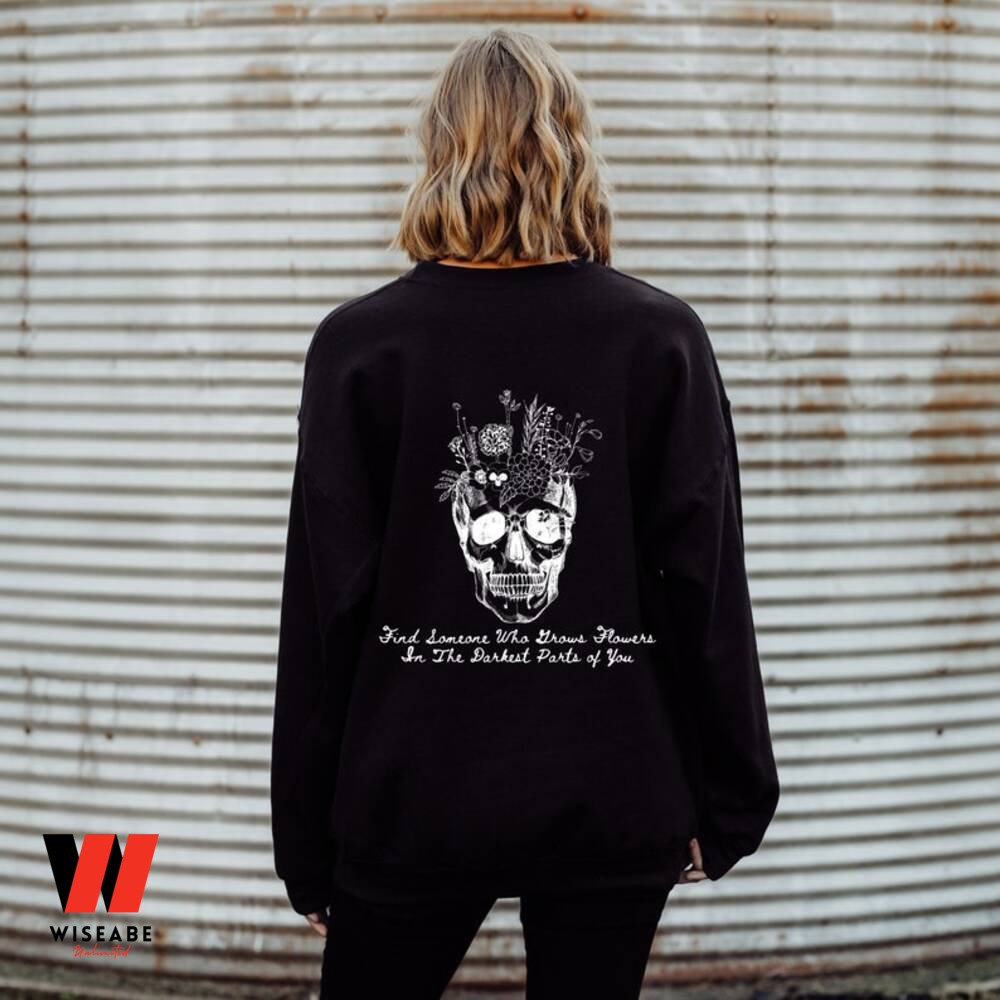 Sun to Me Zach Bryan Find Someone Who Grows Flowers IN the Darkest Parts of You Flowers Skull Sweatshirt, Zach Bryan Merchandise