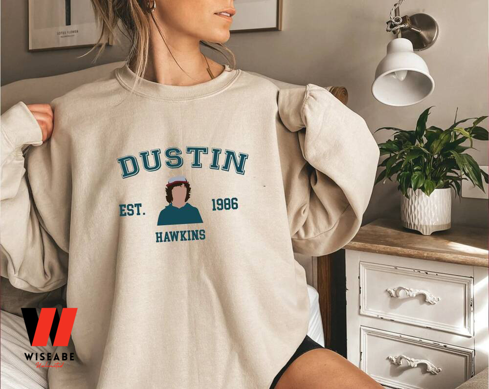 Vintage Stranger Things Dustin Sweatshirt