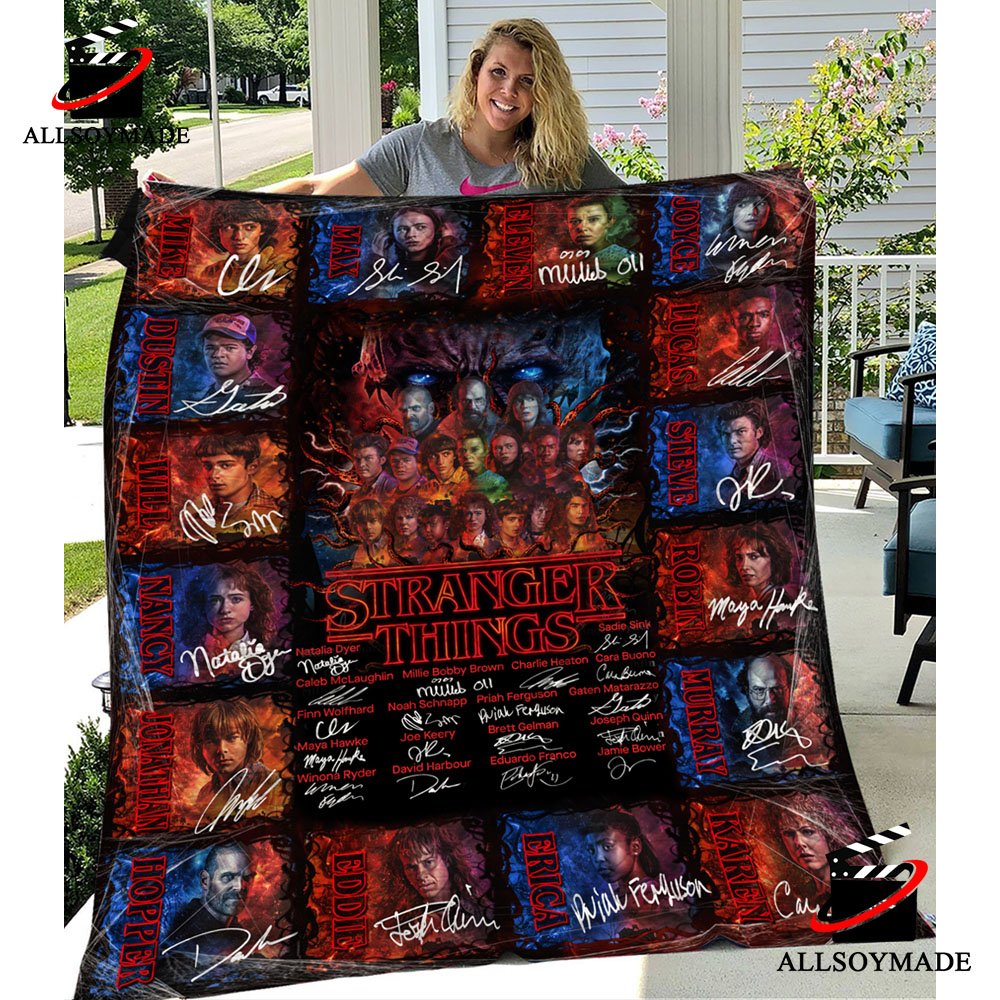 Friend Stranger Things Fleece Blanket, Best Stranger Things Gifts -  Allsoymade