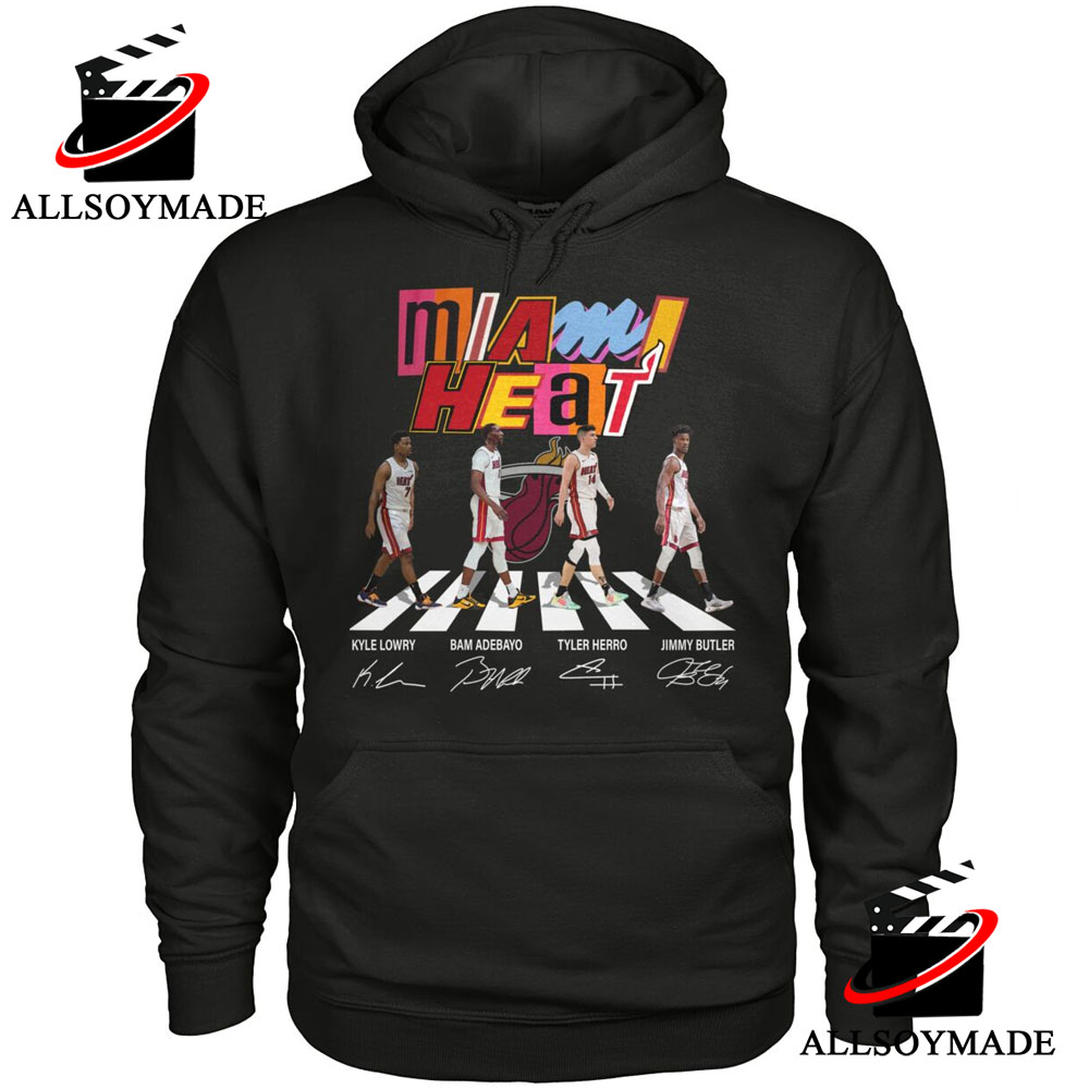 The New York Yankees Baseball team member Abbey Road signature shirt,  hoodie, sweater and long sleeve