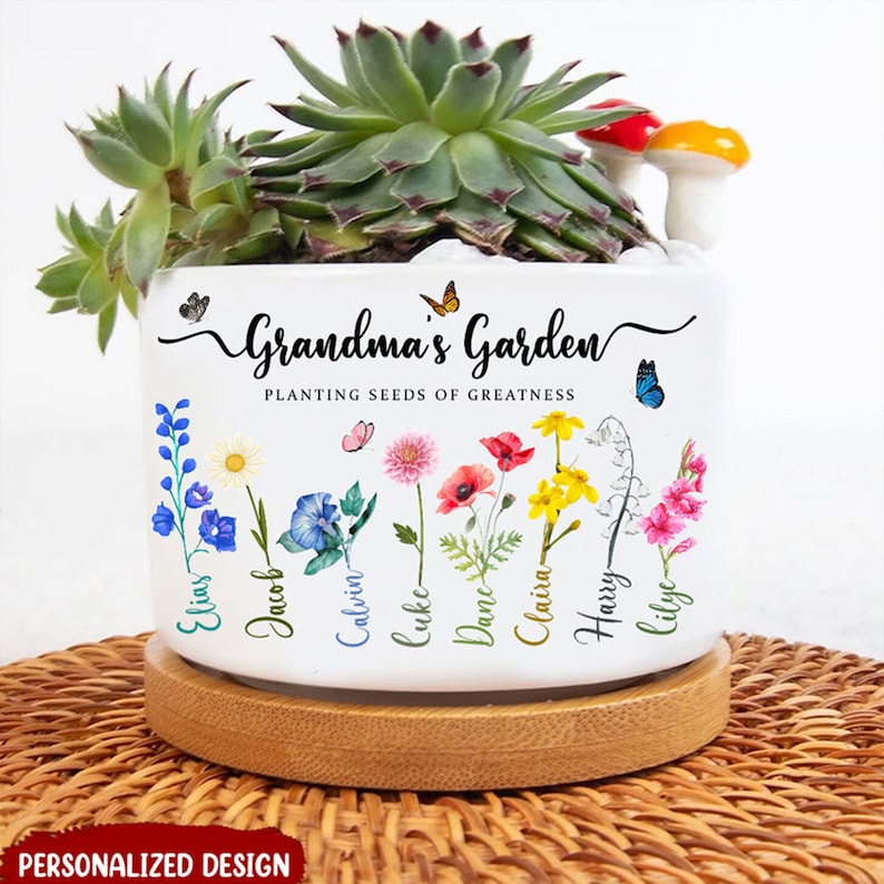 Personalized Grandma's Garden Plant Pot, Mom's Garden, Custom Birth
