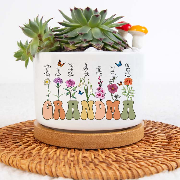 Personalized Grandma's Garden Plant Pot, Mimi's Garden Decor,Nana's Garden Grandkids Flower Pot, Mom Garden Decor, Mothers Day Gift