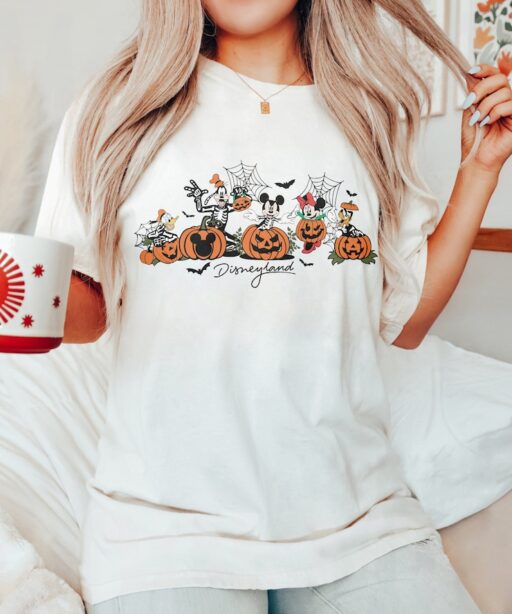 Vintage Mickey and Friends Pumpkins Shirt