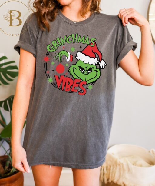 Comfort Colors Grinchmas Vibes Shirt