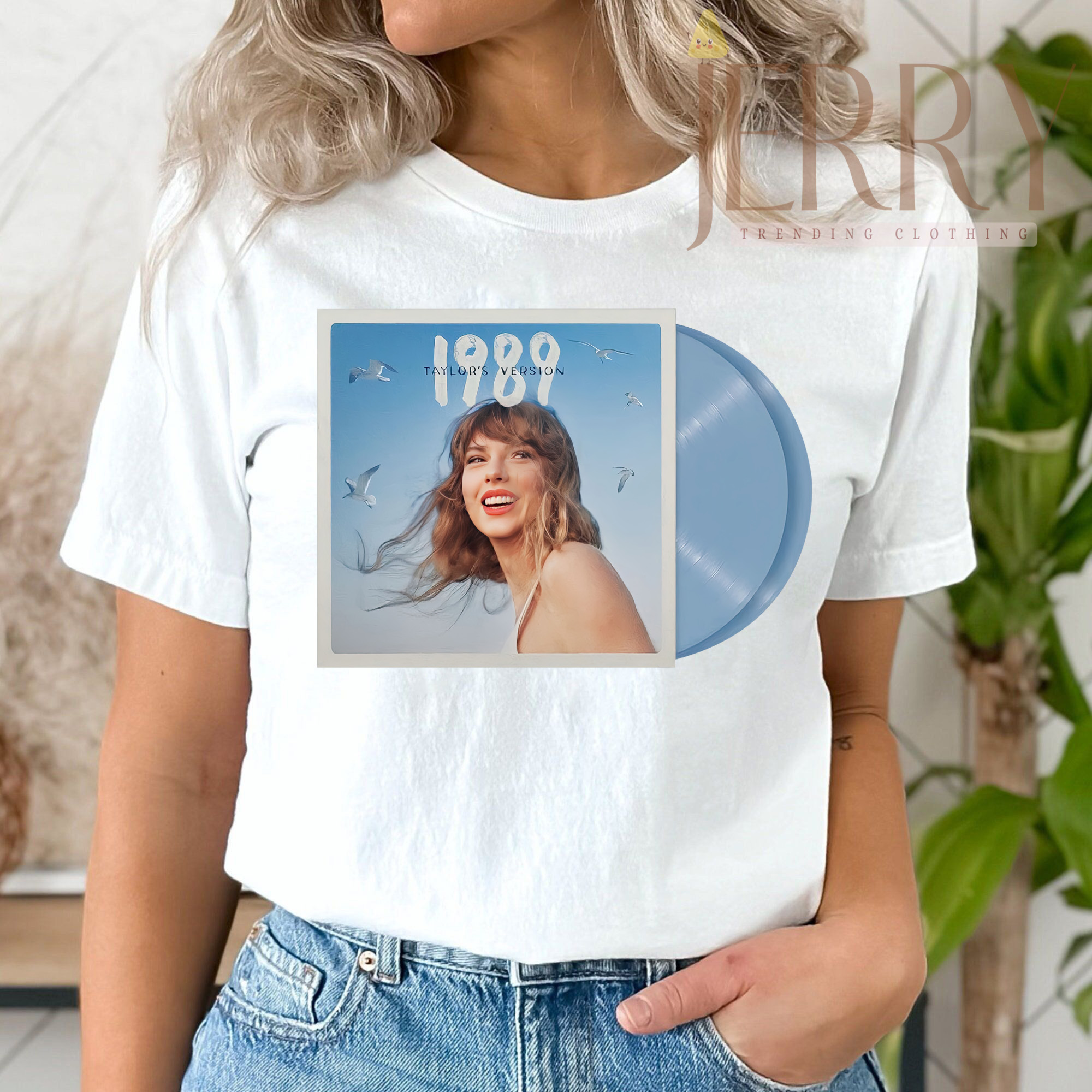 Taylor merch  Taylor swift merchandise, Taylor swift 1989 tour, Taylor  swift 1989