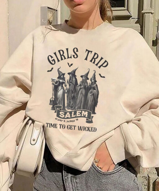 1692 They Missed One shirt, Girls Trip Salem, Vintage Halloween Shirt, Retro Halloween, Halloween Witch, Salem Massachusetts, Salem Witch